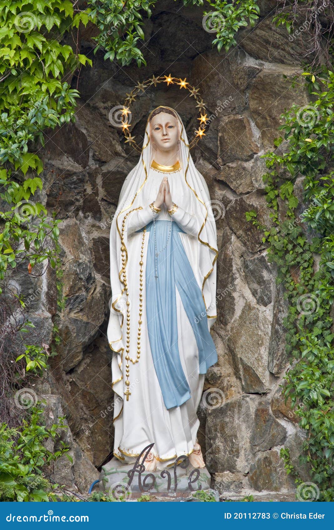 Estatua de la Virgen María imagen de archivo. Imagen de escalada - 20112783, image size:1067x1690