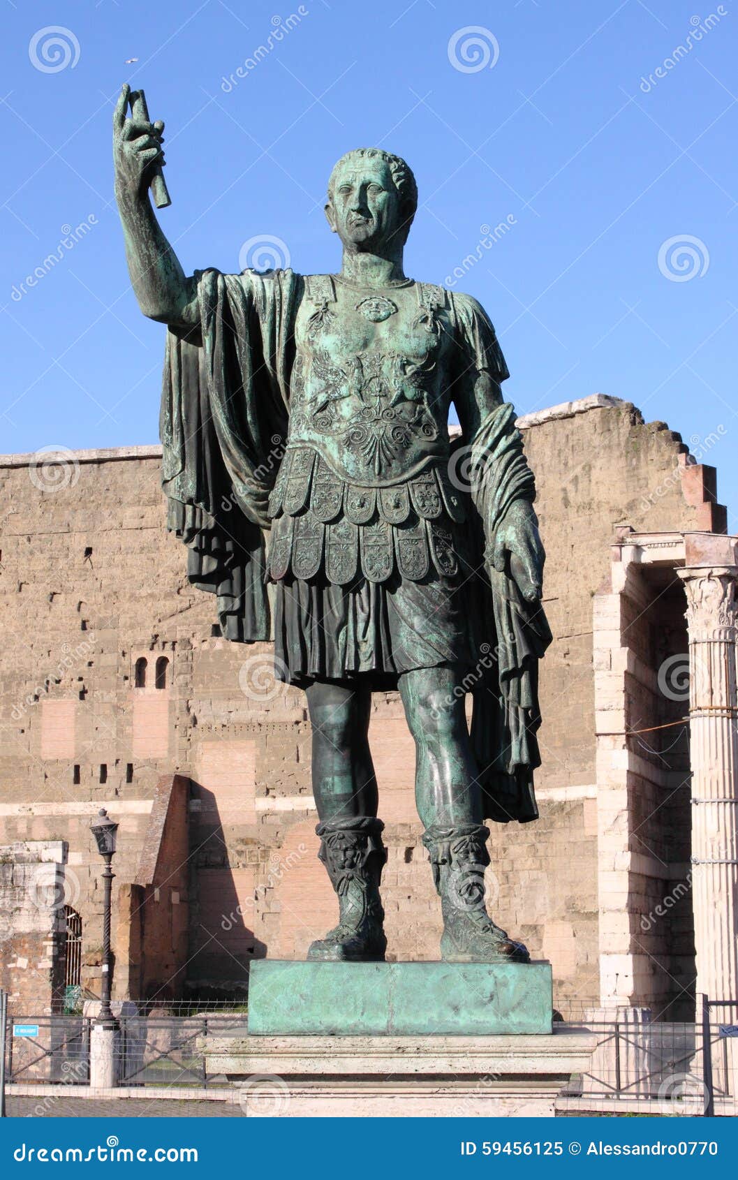 Estatua de Augusto de Prima Porta y cómo era originalmente. Siglo I d.C.  [1920x1080] : r/ArtefactPorn, image size:1057x1690