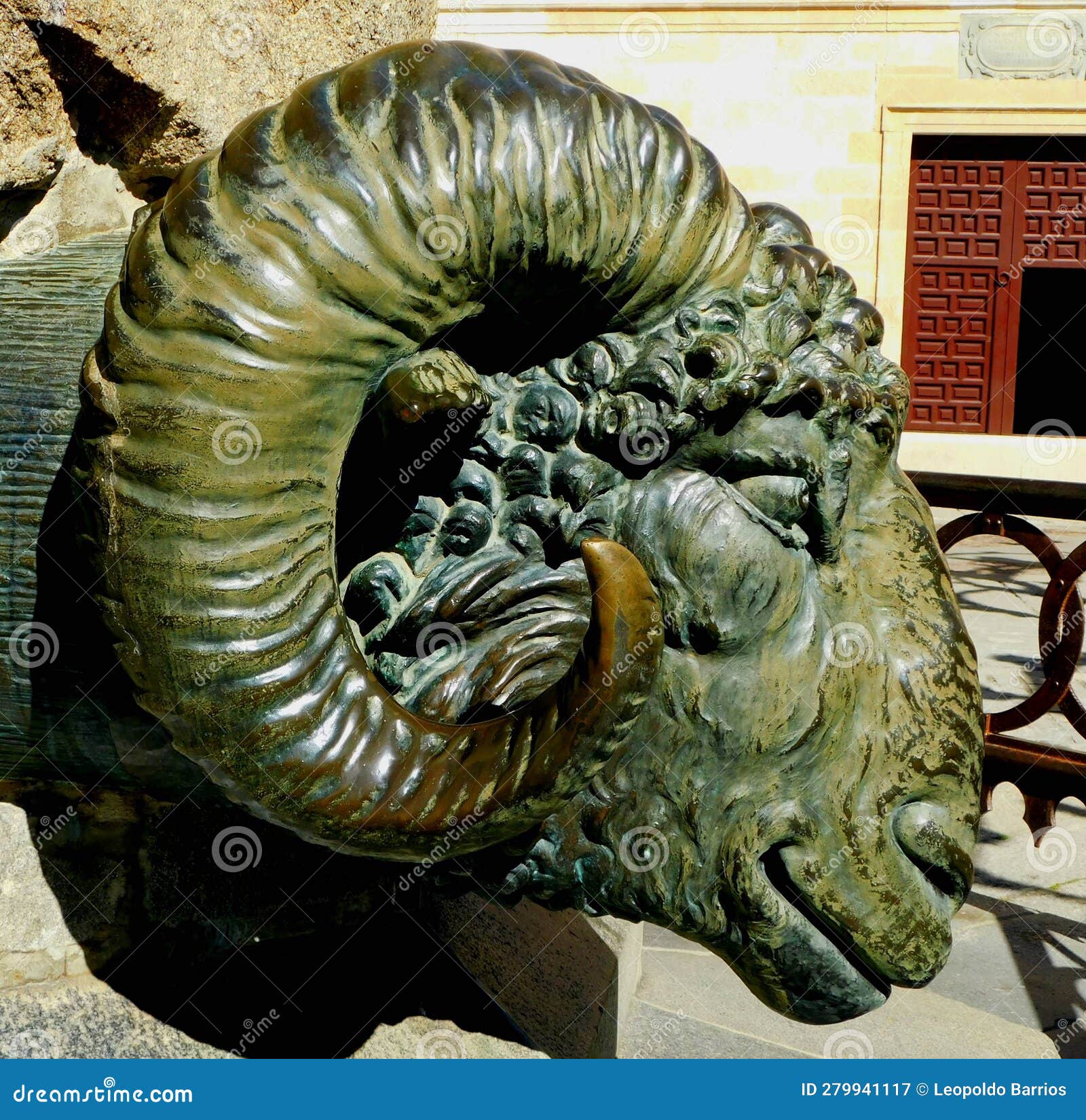 statue in zamora, spain