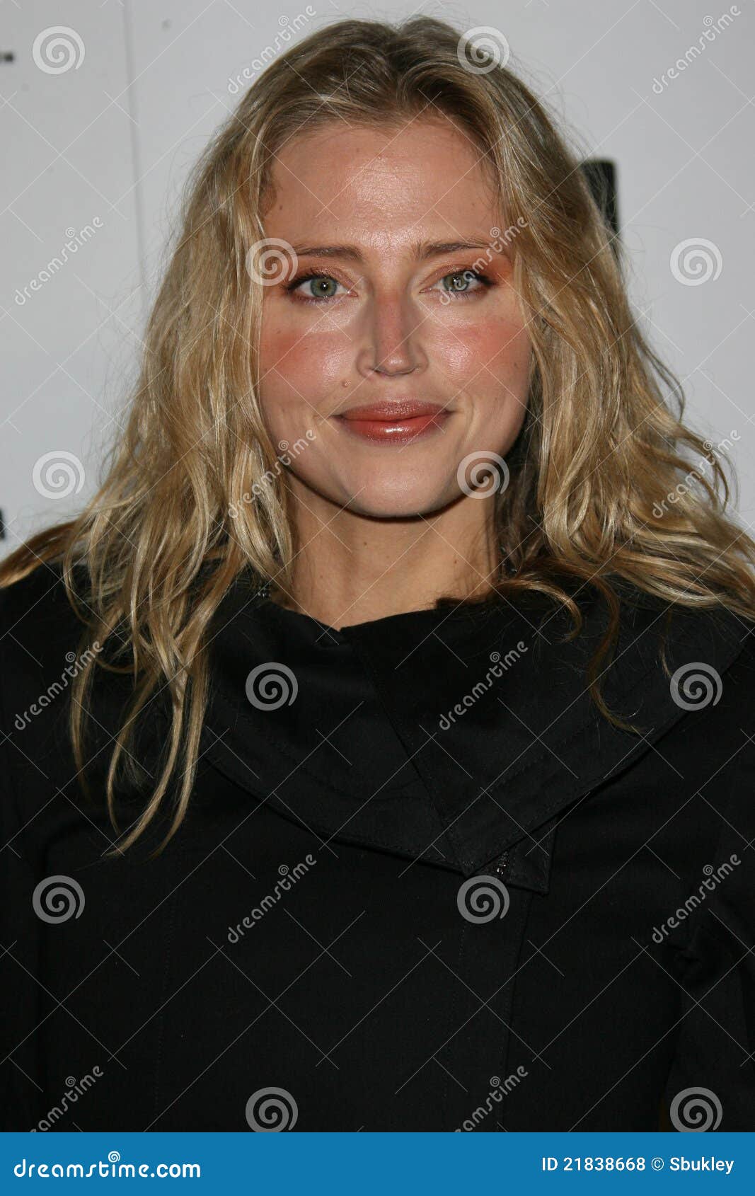 Estella Warren Editorial Photo 25372429