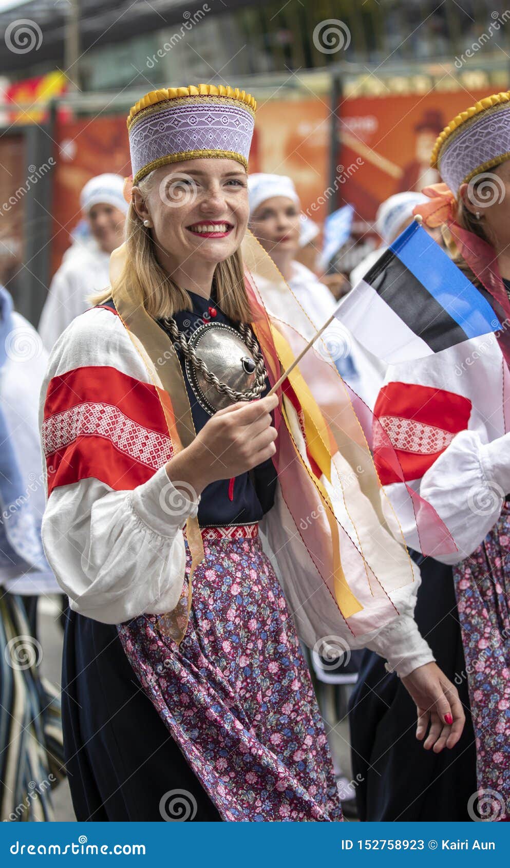 happy traveller estonia