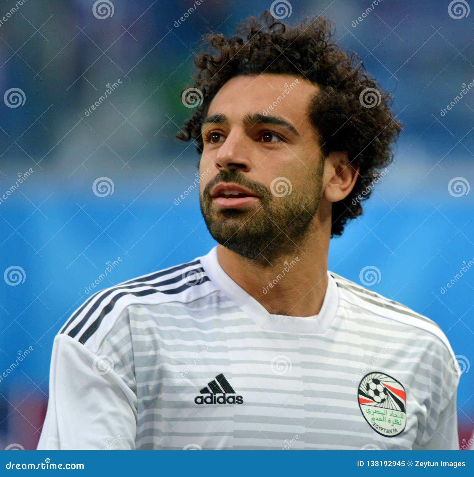 Estrela De Futebol Egípcia Mohamed Salah Imagem Editorial - Imagem de  africano, desafio: 138192945