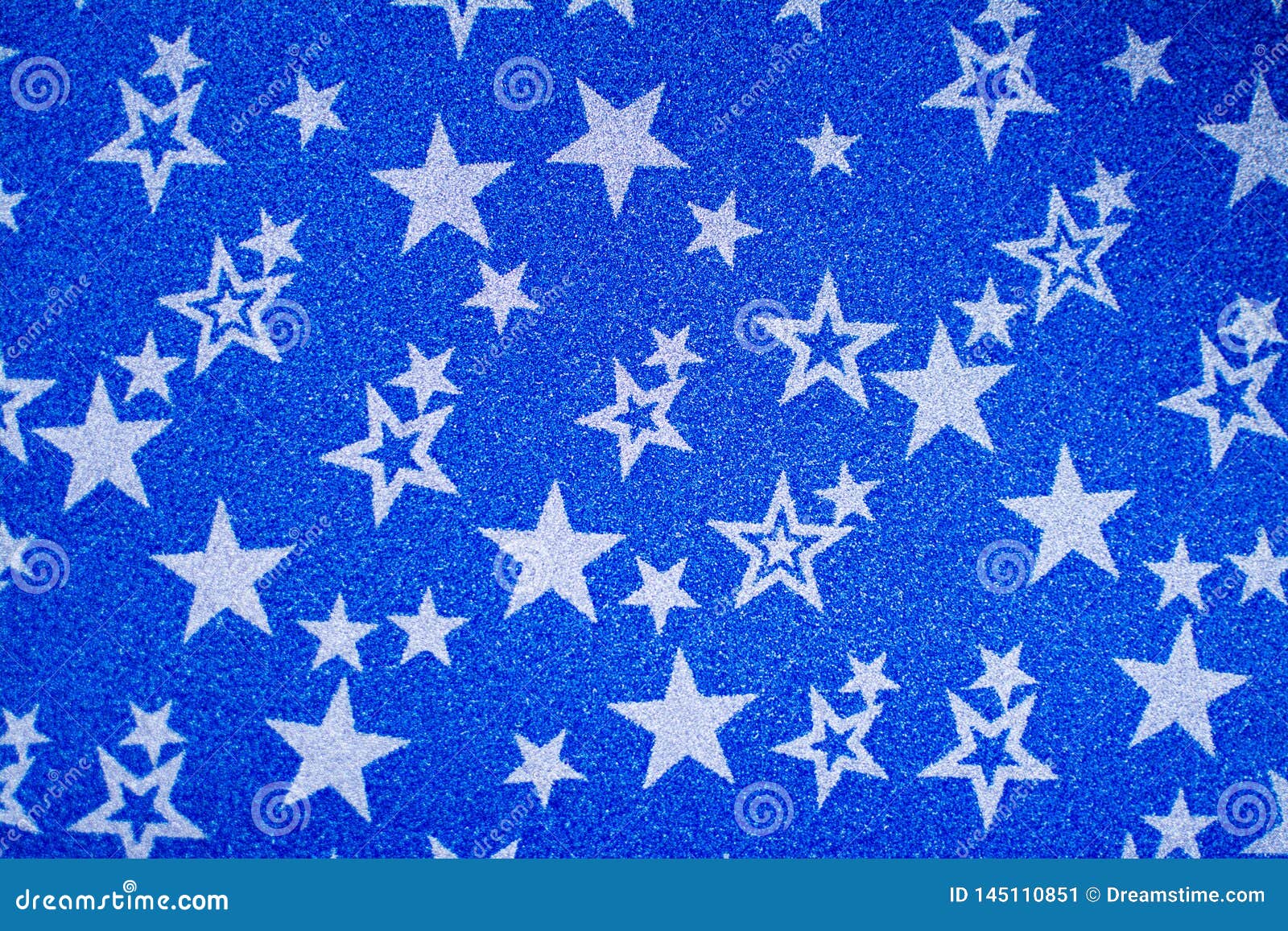 Estrellas Blancas En Fondo Brillante Azul Imagen de archivo - Imagen de  extracto, papel: 145110851