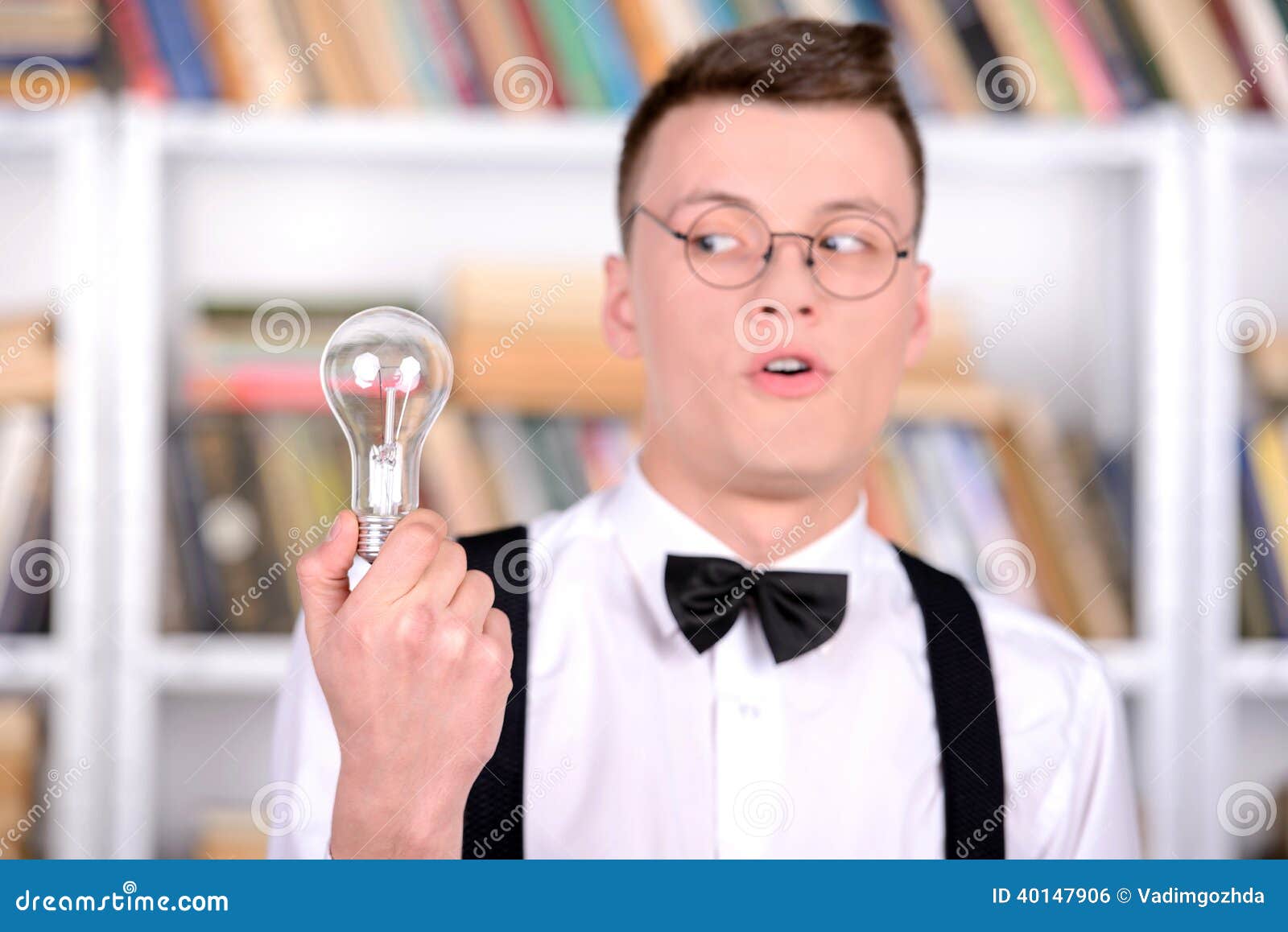 Estudiante inteligente foto de archivo. Imagen de examen 40147906