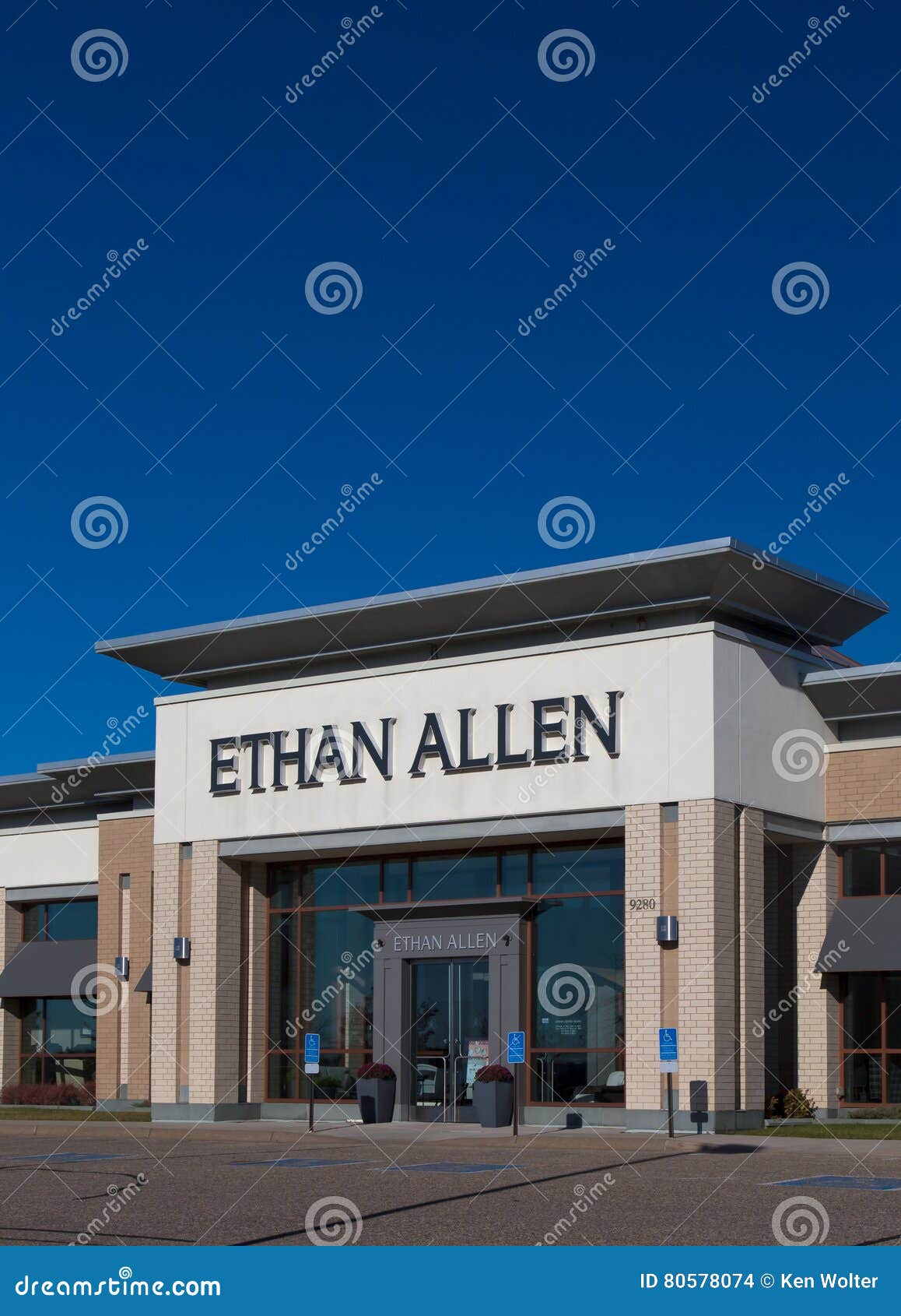 Ethan Allen Furniture Store Editorial Stock Image - Image ... Ethan Allen Furnitur