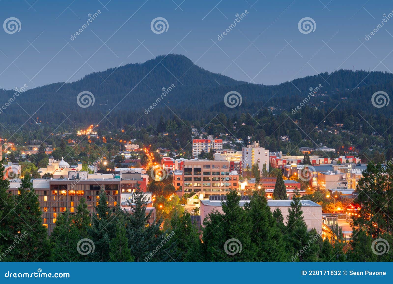 Oregon Cityscape Stock Photos - Free Royalty-Free Stock Photos from Dreamstime