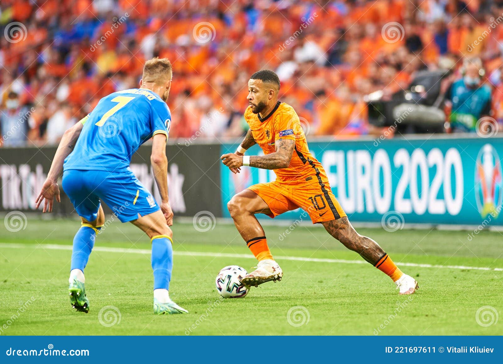 Euro 2020. Jogo De Futebol Ucrânia Vs Países Baixos Fotografia