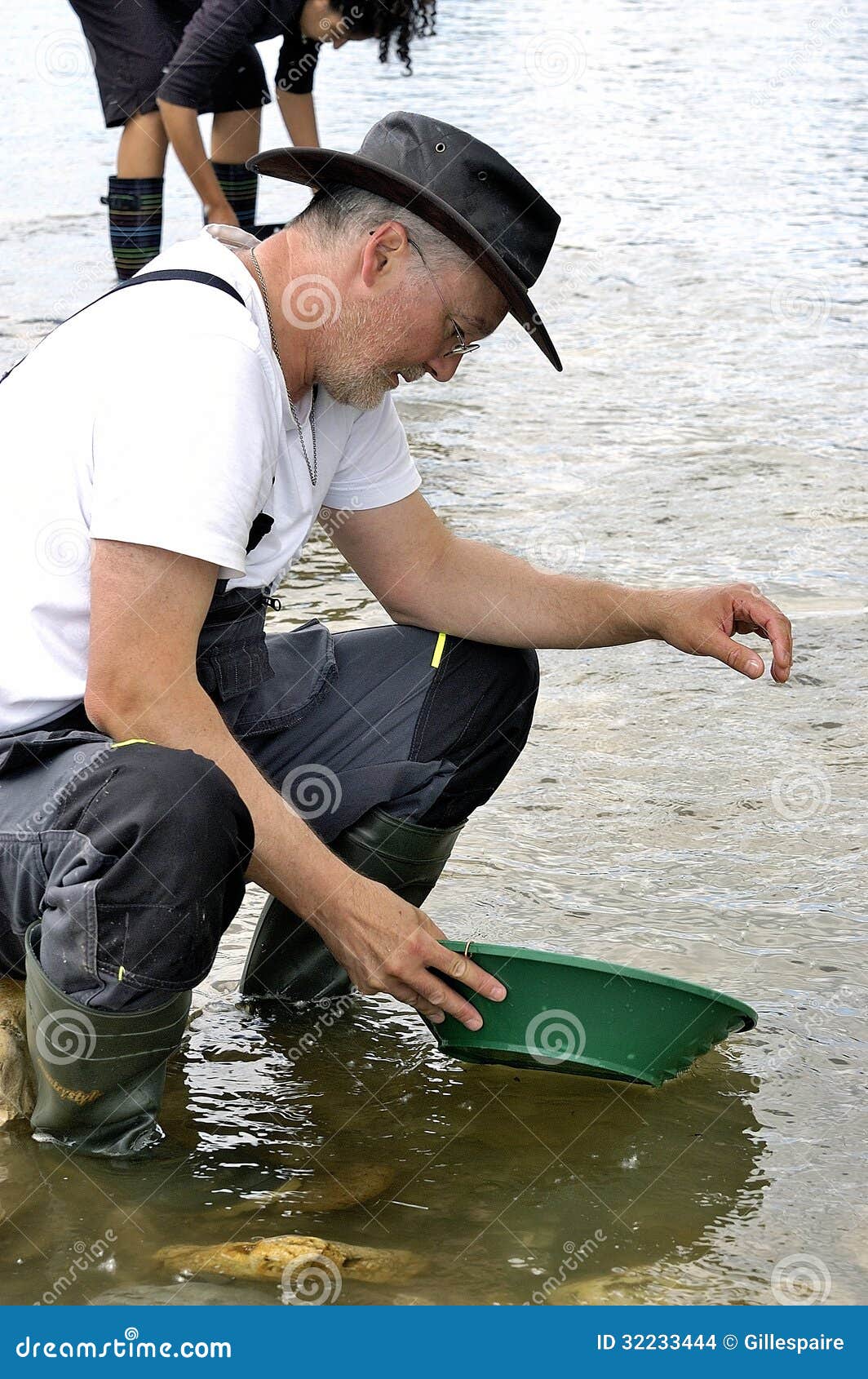 European Cup of the Gold Diggers in River. Editorial Stock Image ...