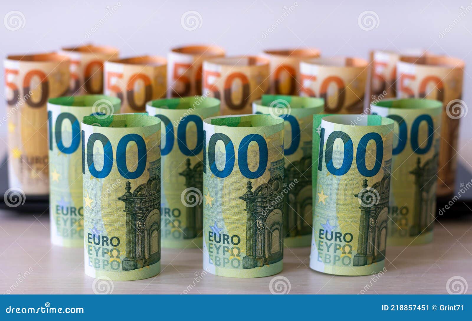 Cuantos euros son 1000 dolares en españa