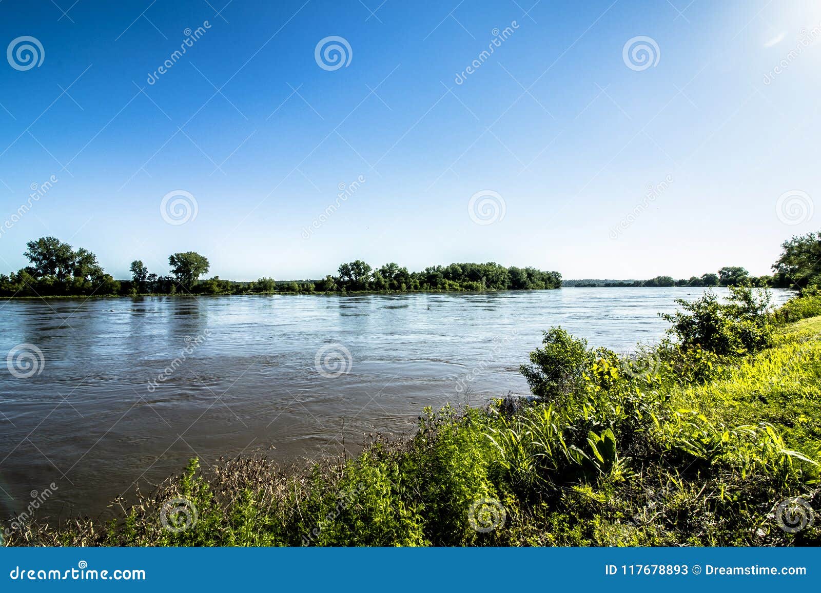 evening at missouri river park