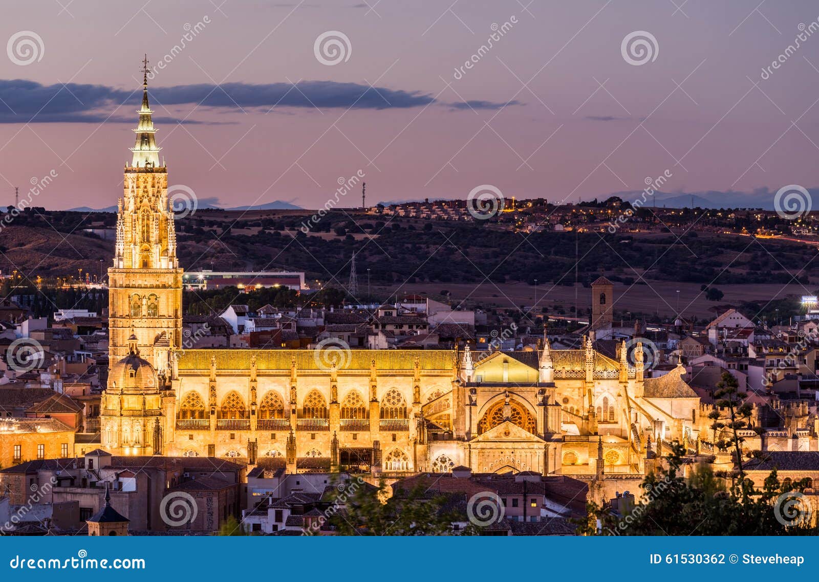 evening view of toledo cathedral in spain