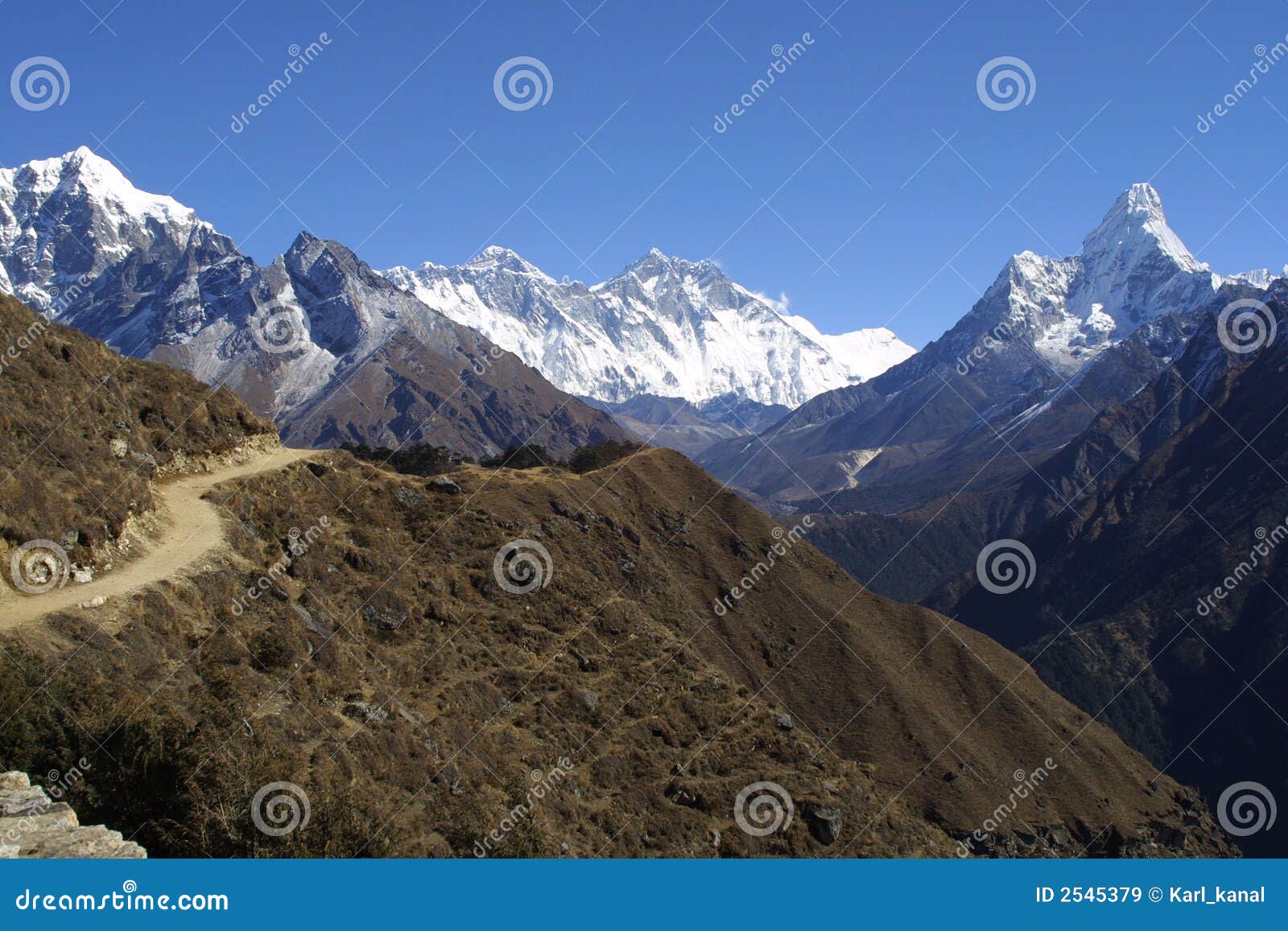 everest, lothse and ama dablam