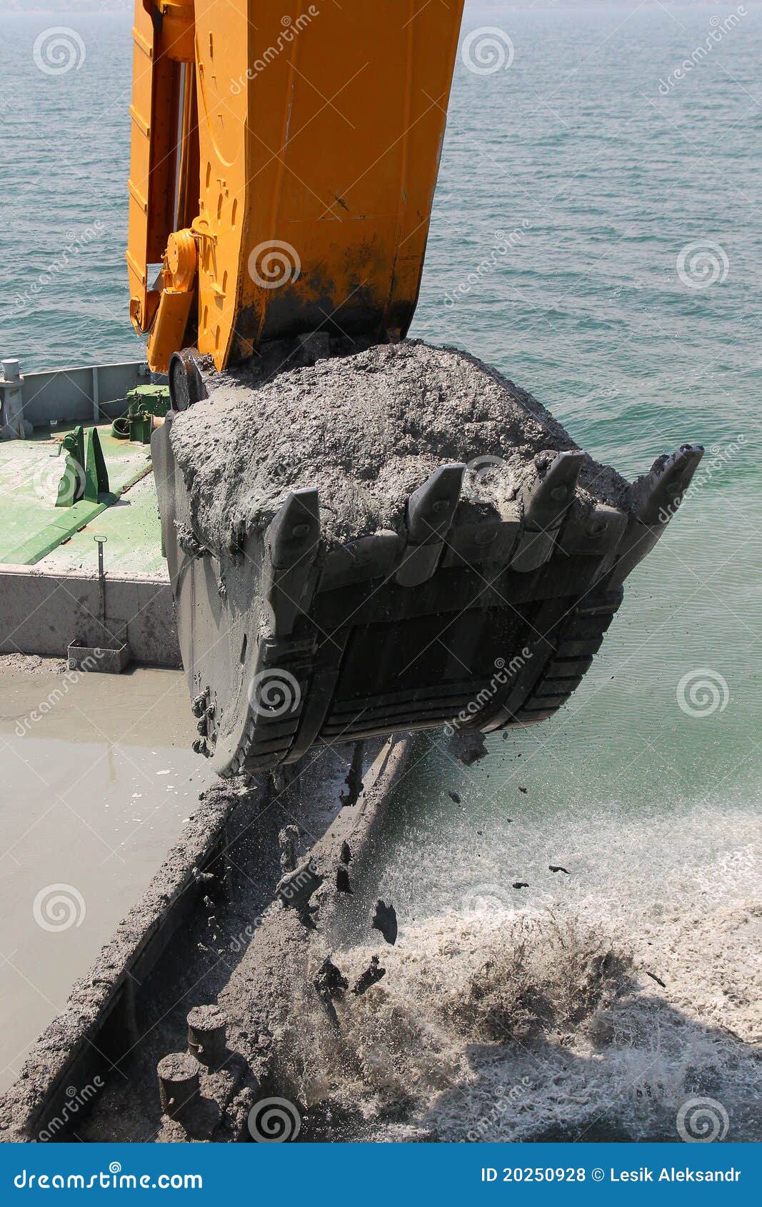 Excavator Bucket Loads of Water Stock Photo Image of dirt, draglay 20250928