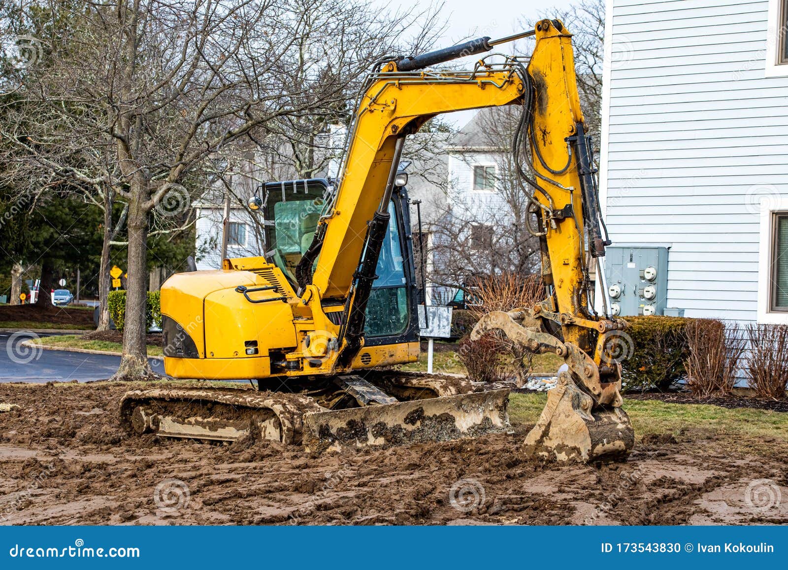 excavator bulldozer backhoe heavy machinery home improvement works