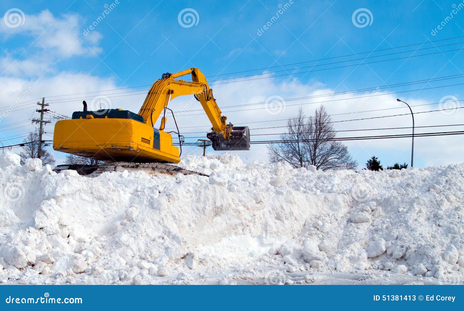 Excavator clearing snow stock image. Image of scoop, excavator 51381413