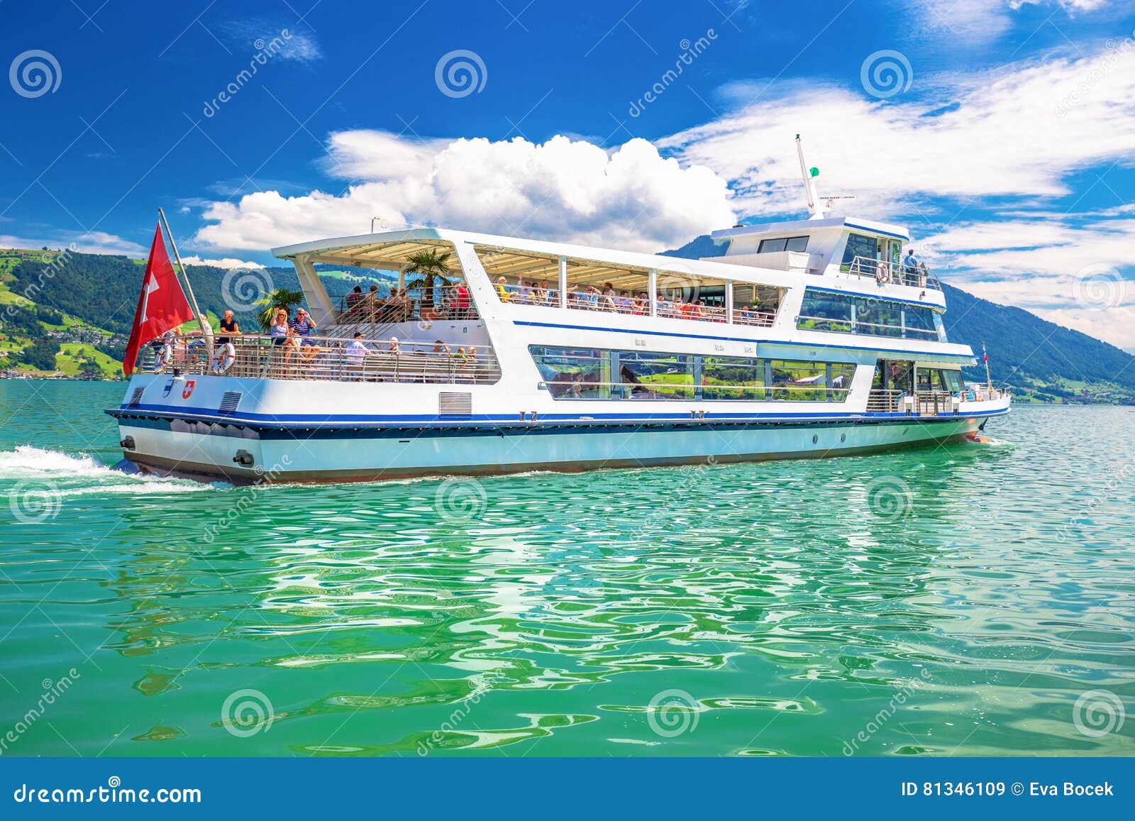lake zug boat cruise