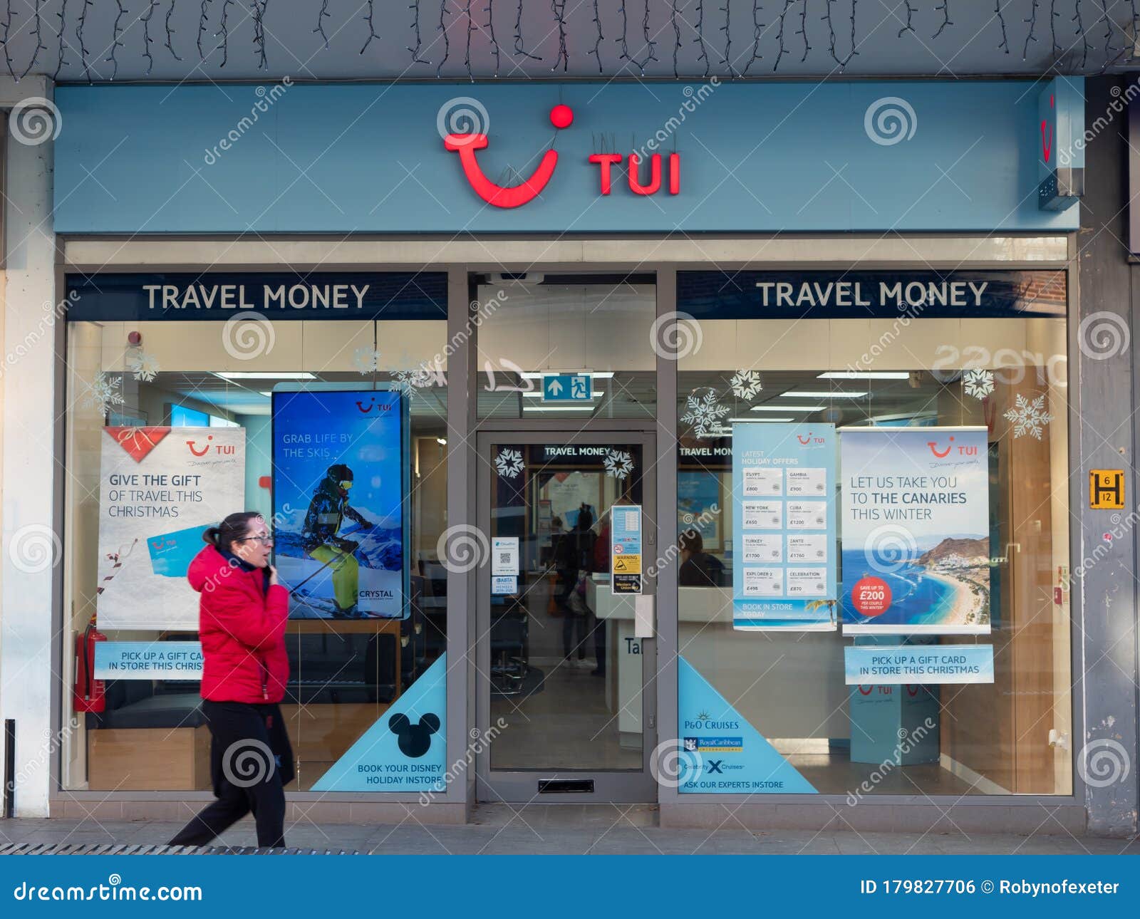 high street travel agency