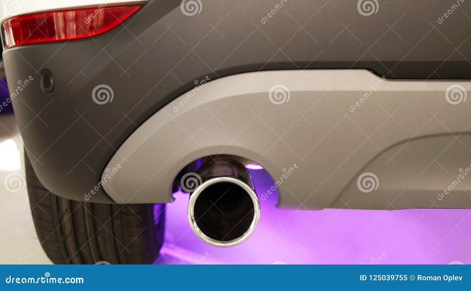 Exhaust Pipe of the Car in the Back of the Problem with the Ecology
