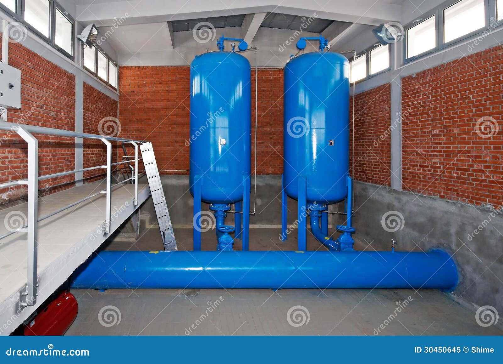 Expansion tank stock image. Image of pipes, distribution 30450645