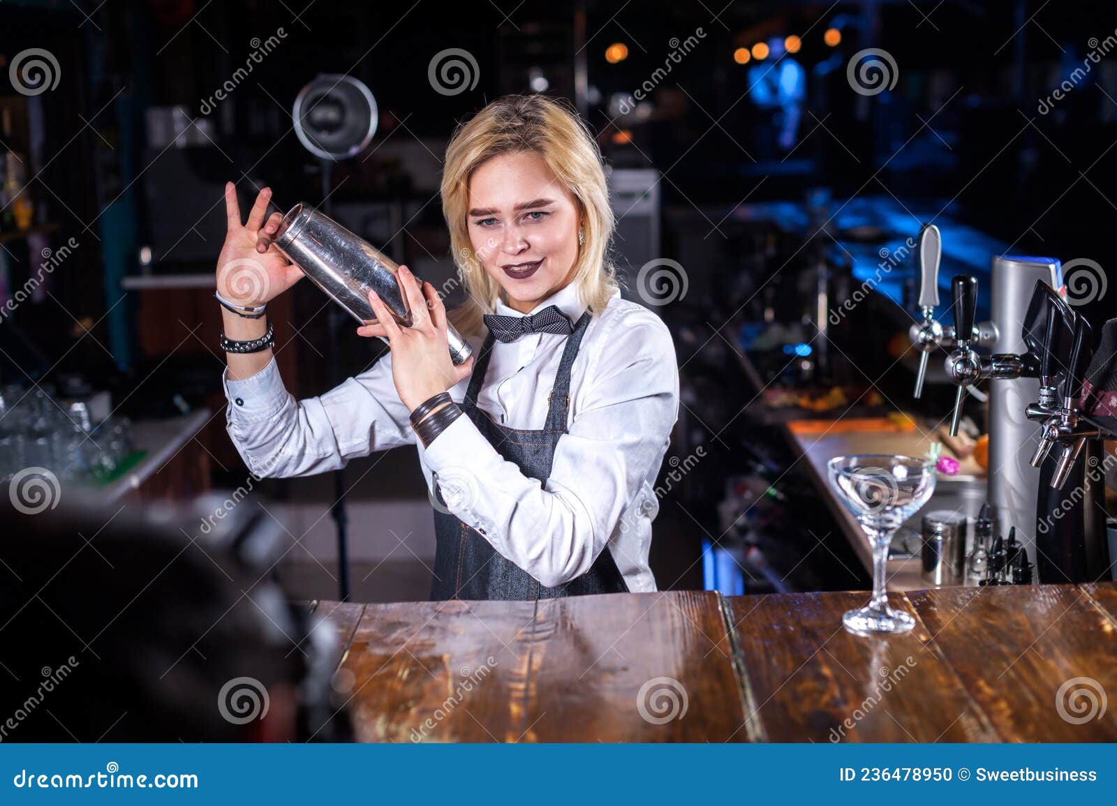 Expert Girl Barman Surprises with Its Skill Bar Visitors in Pub Stock ...