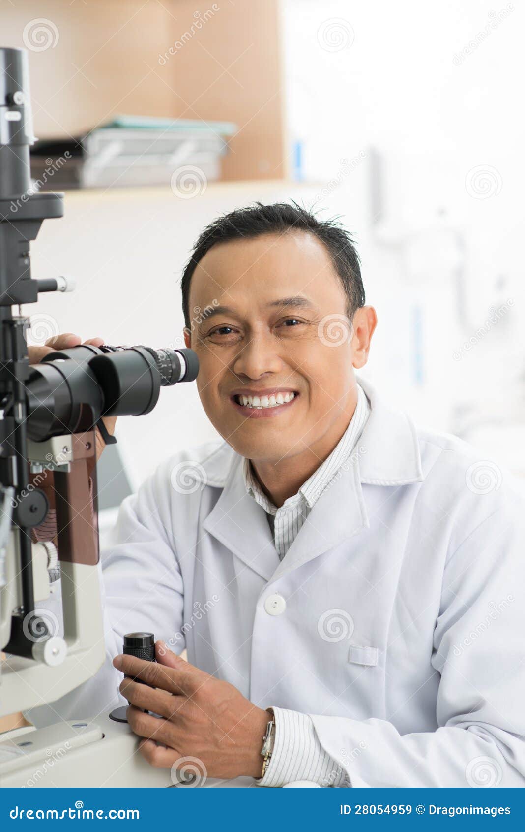 Expert in optics stock image. Image of male, healthcare 28054959