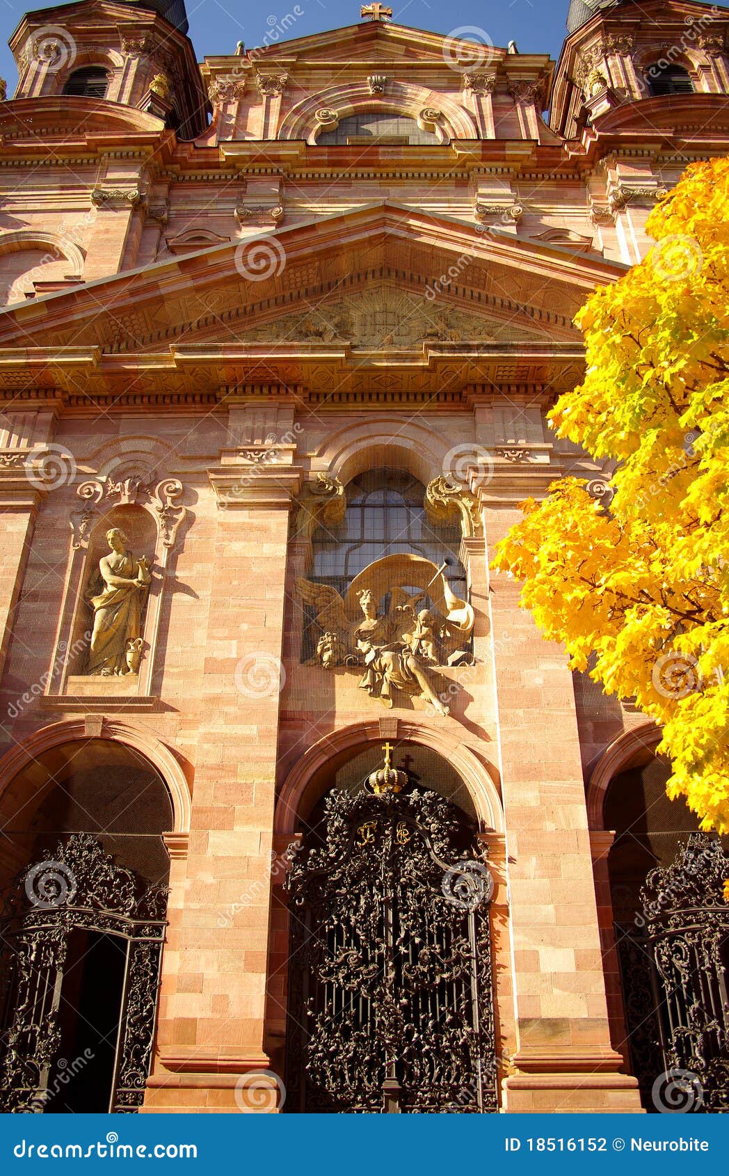 Exterior of the Jesuit Church in Mannheim, Germany Stock Photo - Image