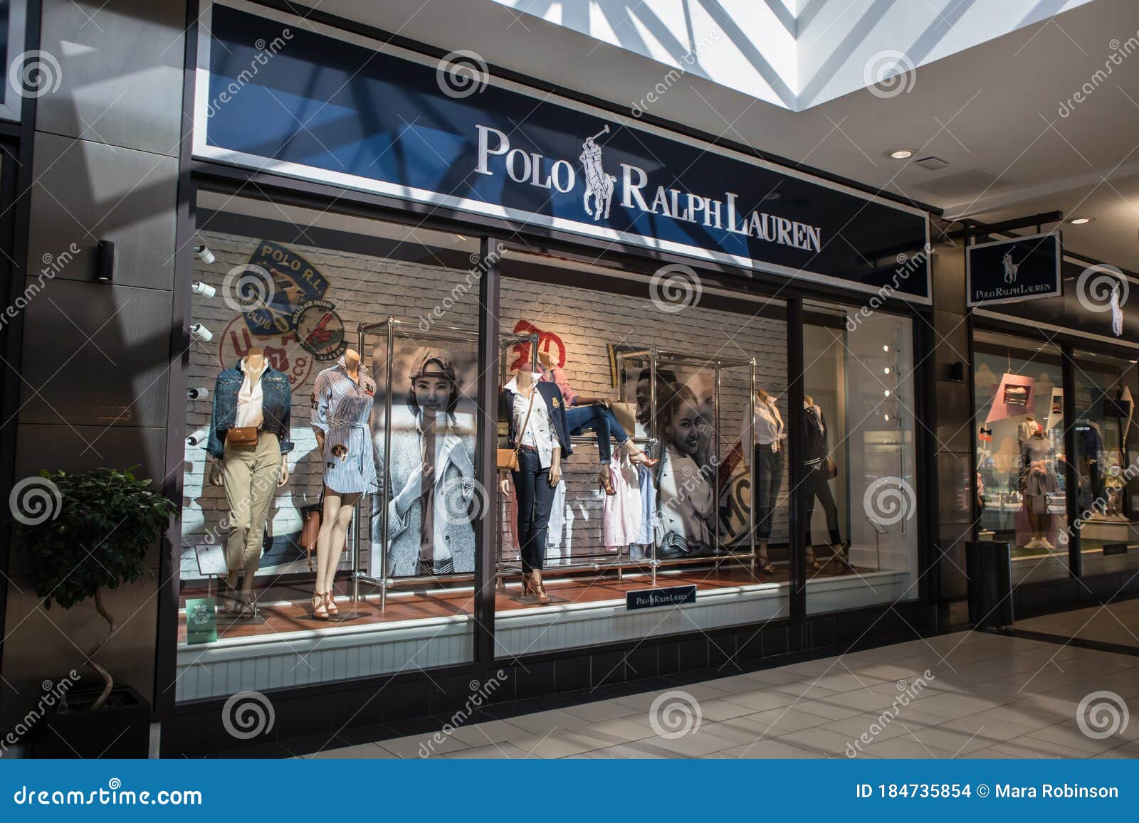 Closed Polo Ralph Lauren Store In Reopened Outlet Mall Stock Photo