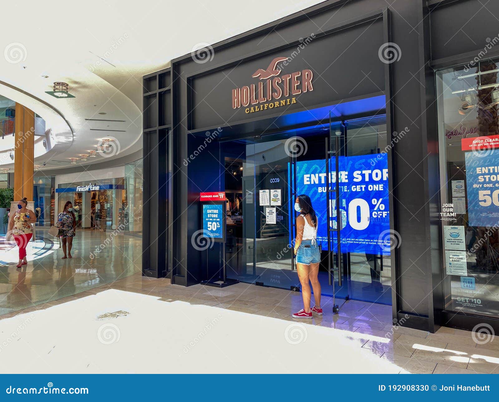 hollister boutique