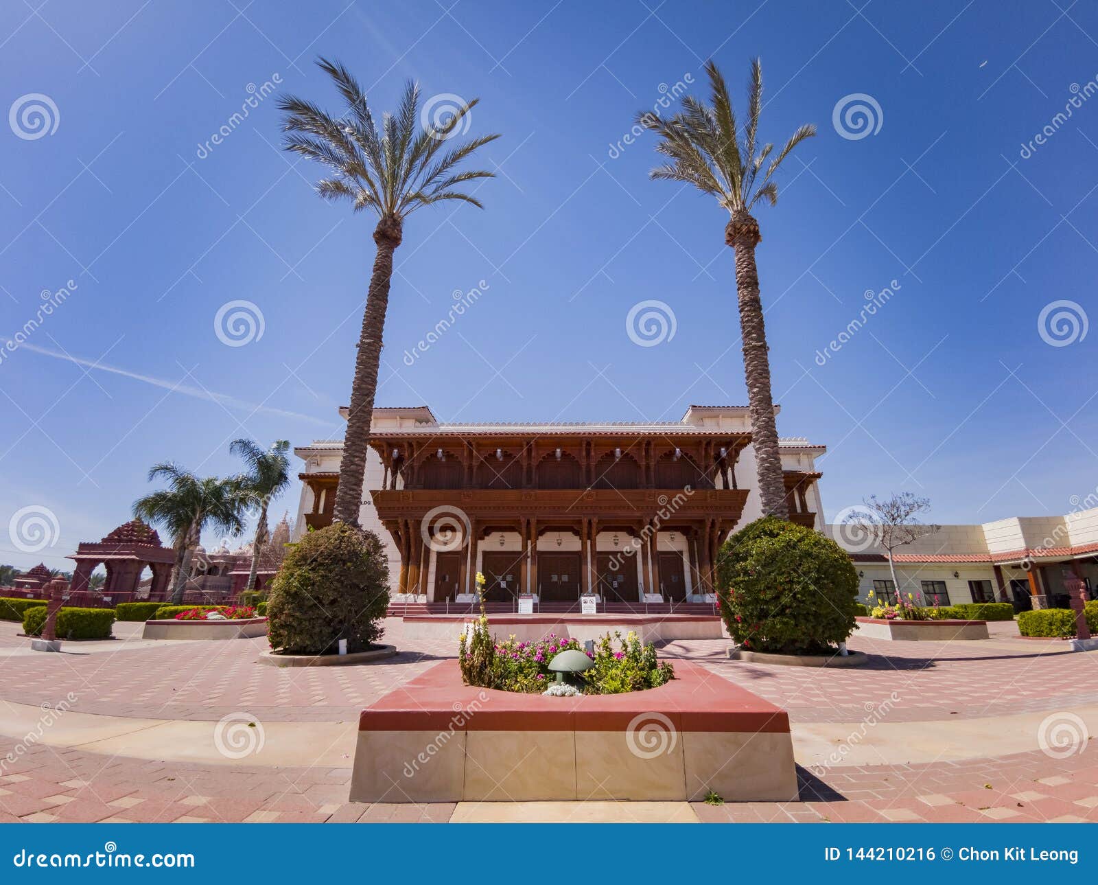 Exterior View of the Famous BAPS Shri Swaminarayan Mandir Stock Photo ...