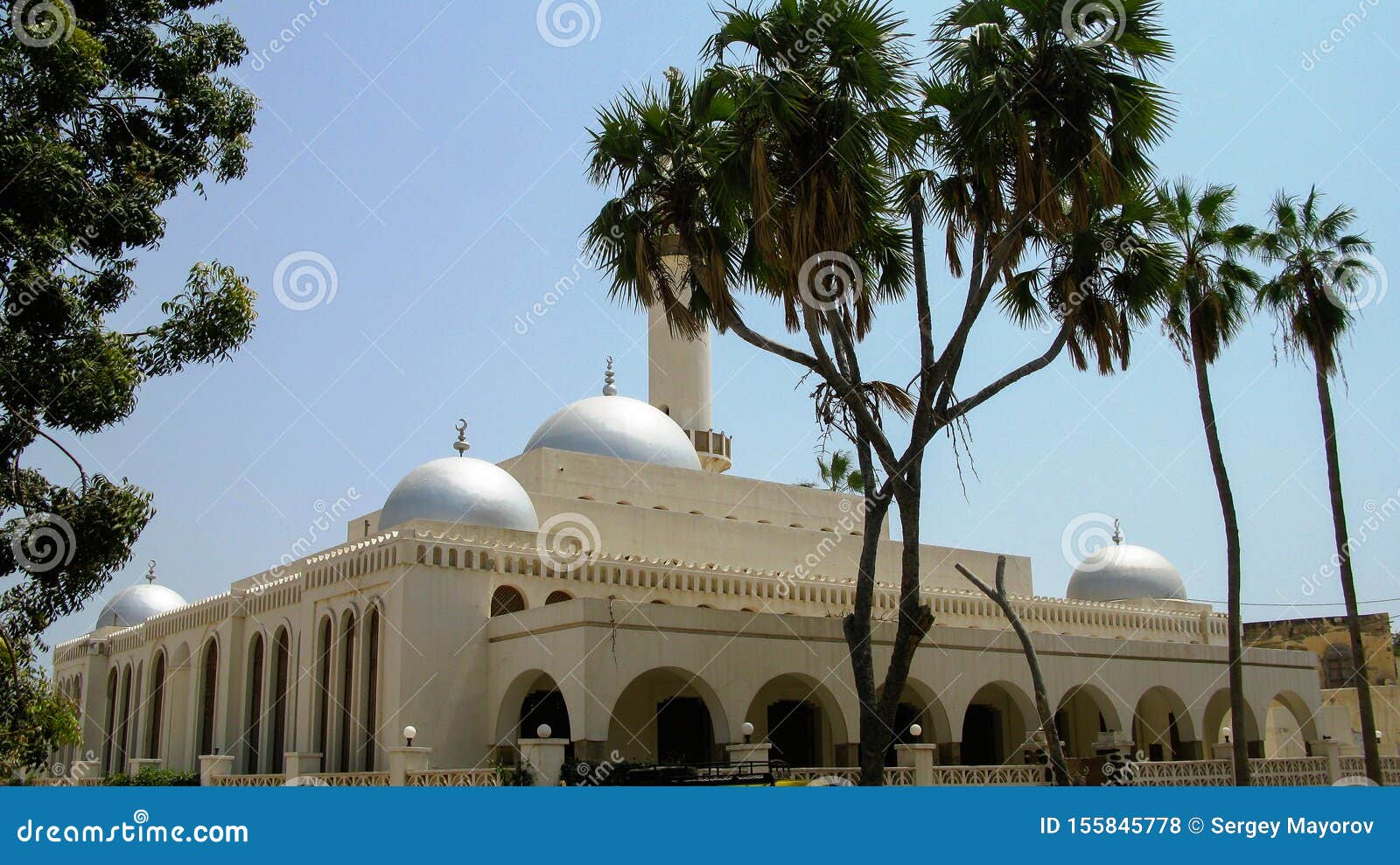 exterior view to sheikh hanafi mosque, massawa, eritrea