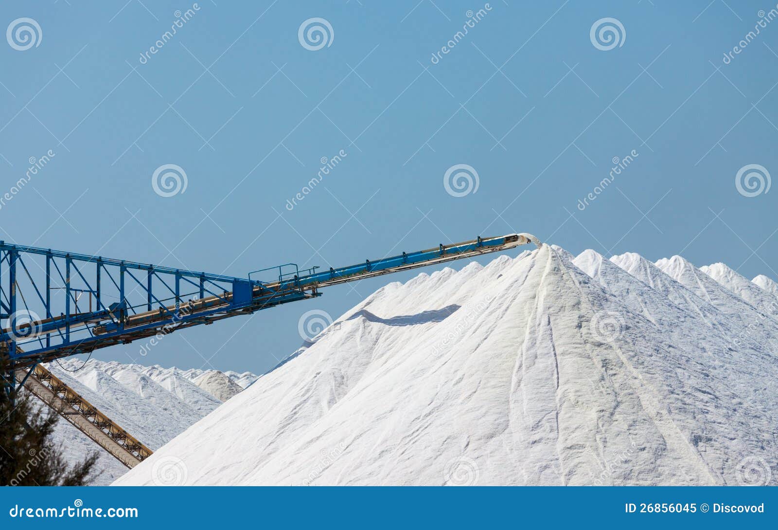 Extraction of salt stock image. Image of salt, mining 26856045