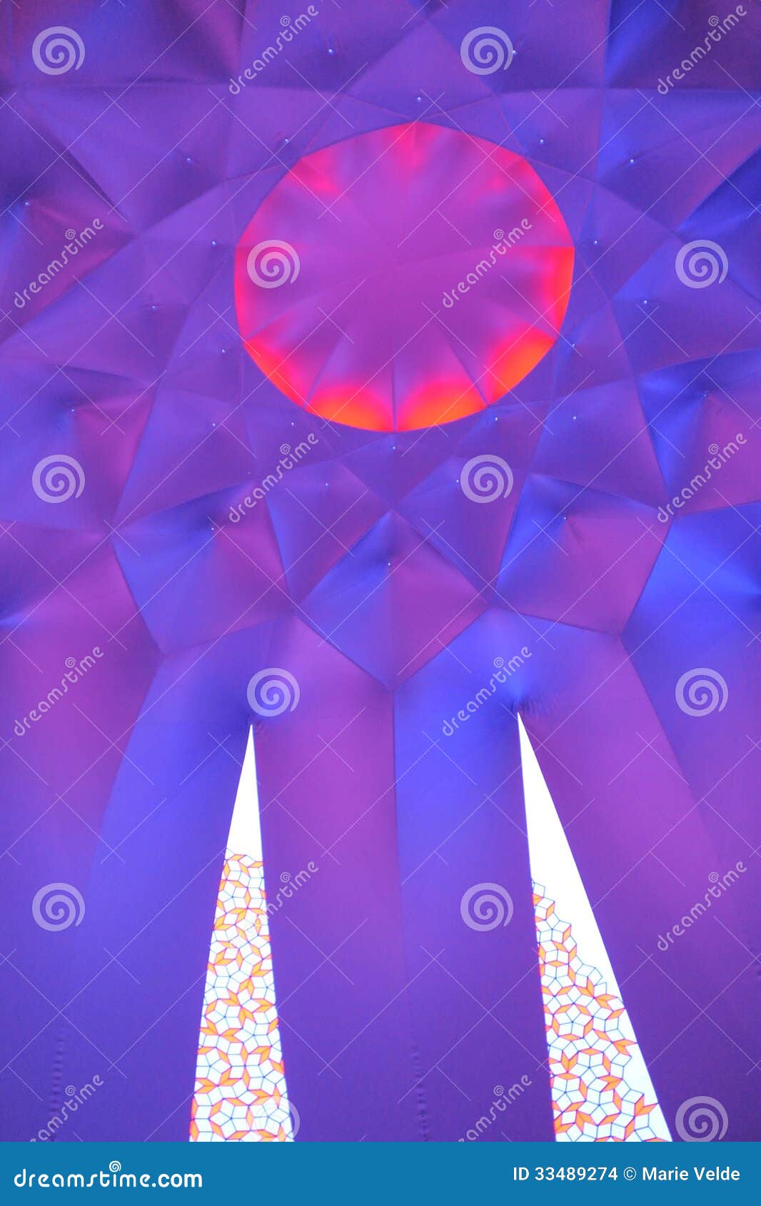 Exxopolis Cupola editorial stock image. Image of luminarium 33489274