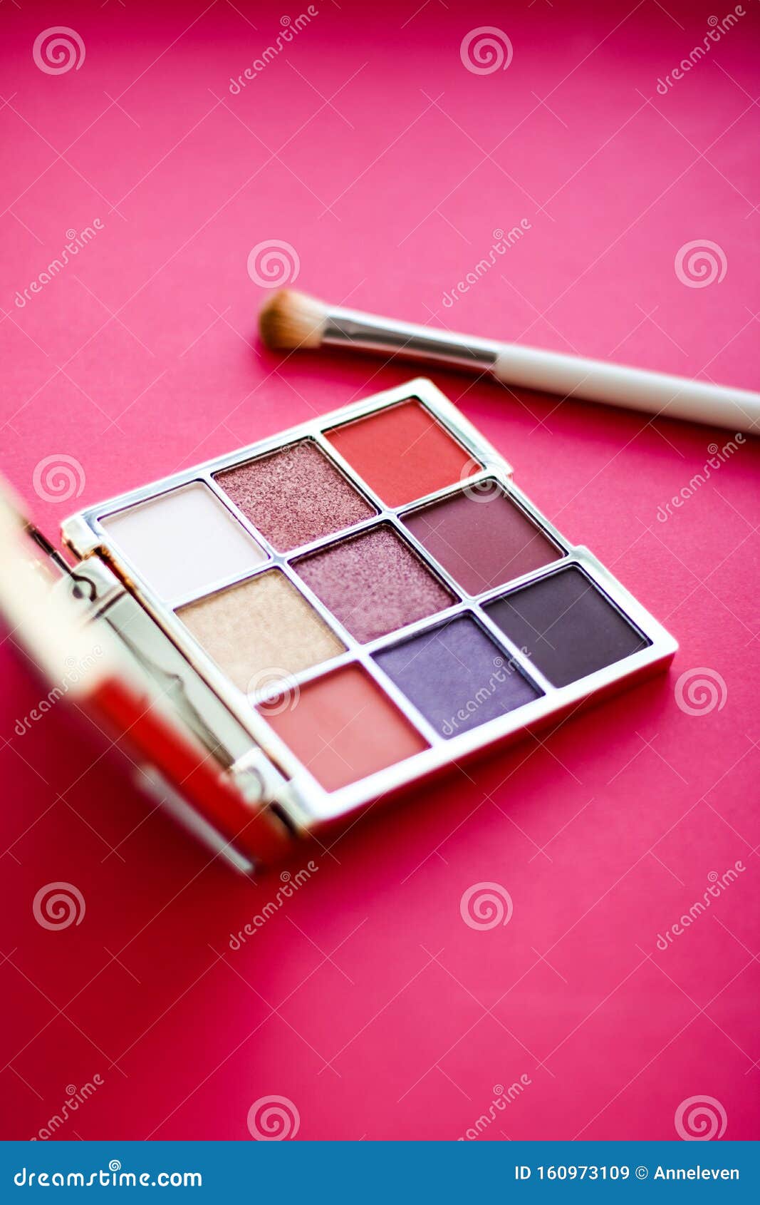 Eyeshadow Palette and Make-up Brush on Red Background, Eye Shadows ...