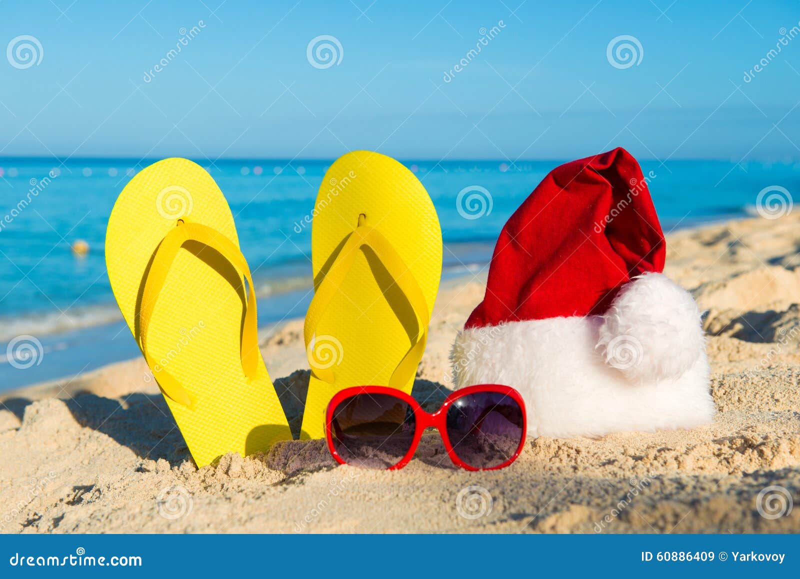 Férias Do Natal No Mar Feriados Do Ano Novo Feliz Imagem de Stock - Imagem de modo, tropical: 60886409 Férias Do Natal No Mar Feriados Do Ano Novo Feliz Imagem de Stock - Imagem de modo, tropical: 60886409