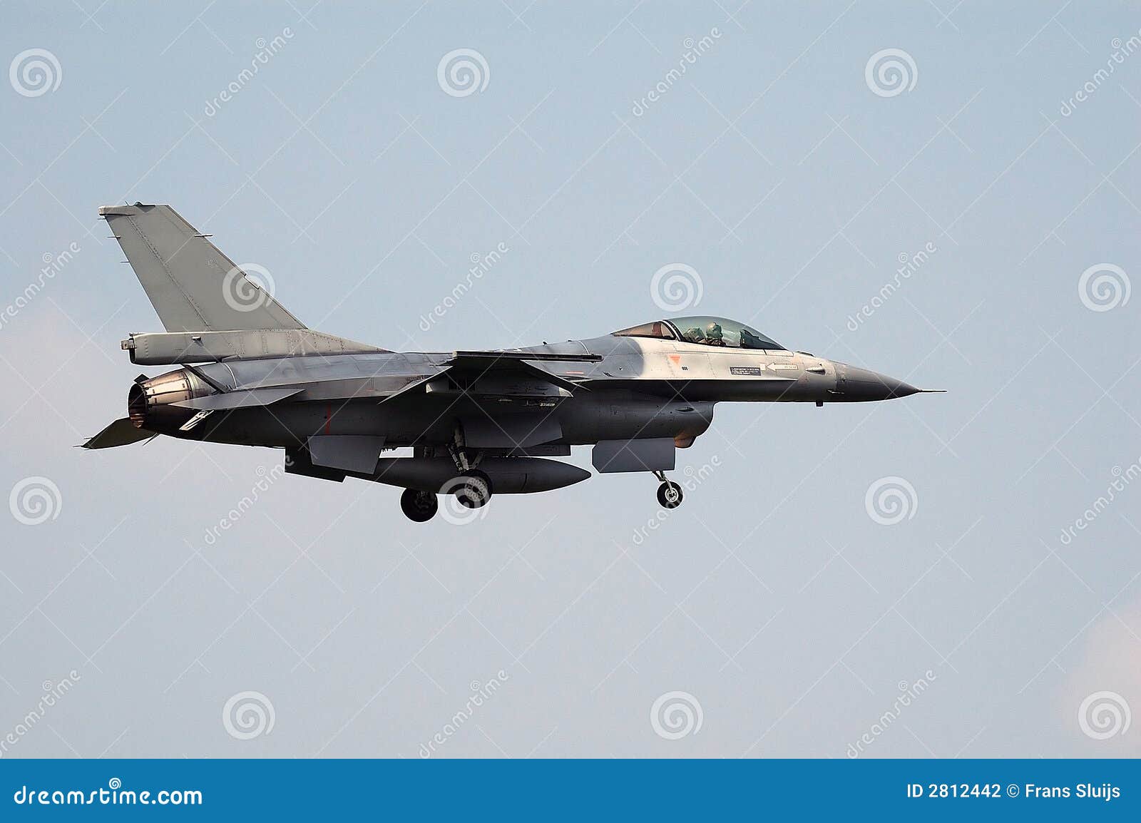 F16 For Landing Stock Photo Image Of Military Pilot 2812442