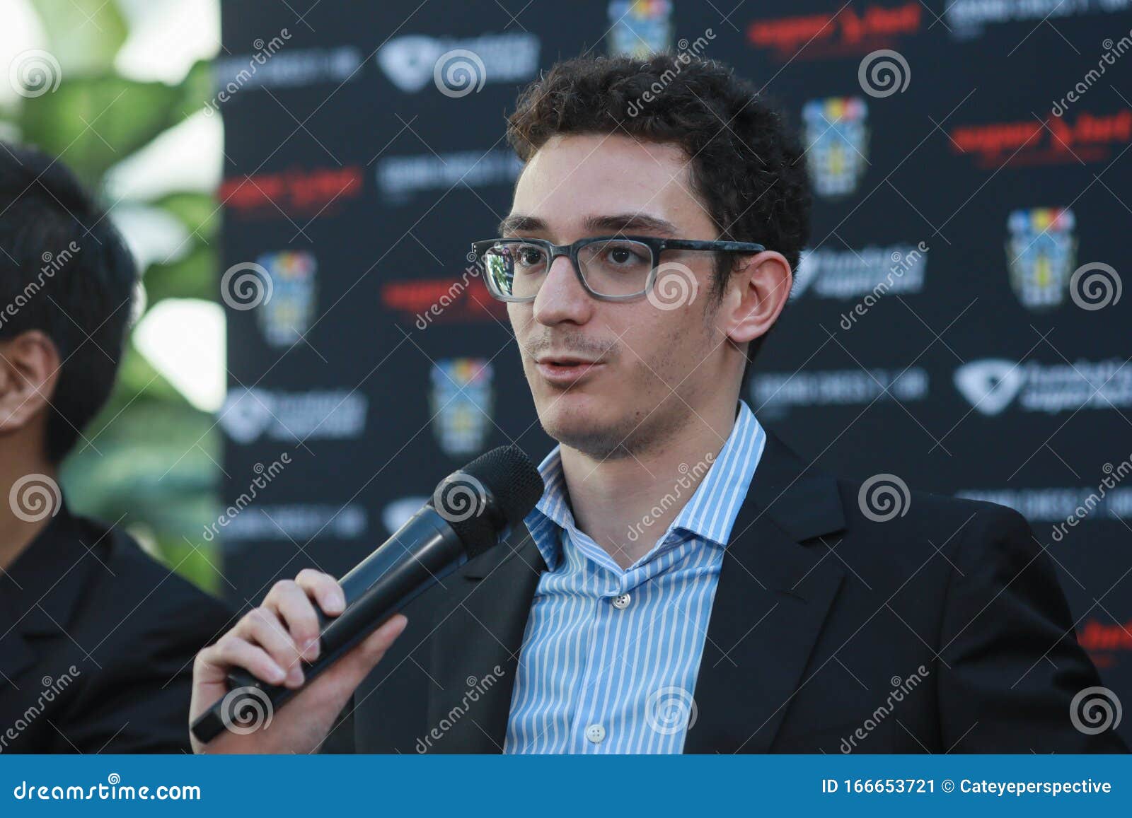 Fabiano Caruana No Torneio De Xadrez Superbet Rapid & Blitz Foto Editorial  - Imagem de homem, debate: 166653721