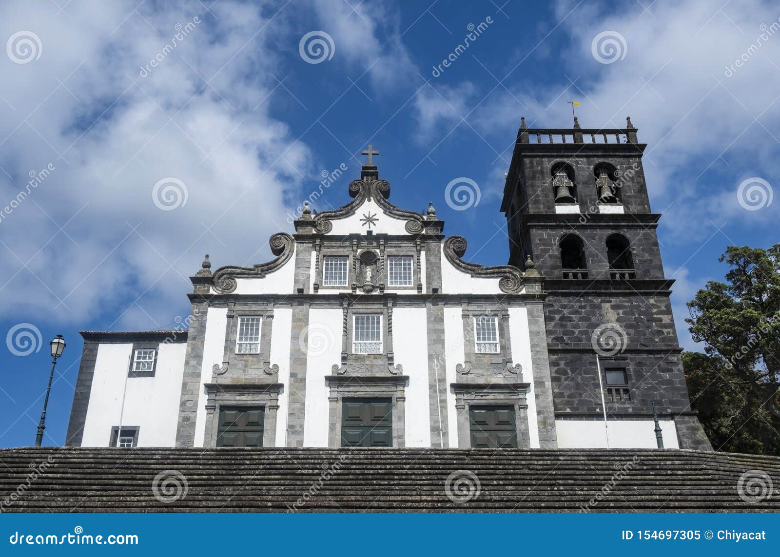 the facade of igreja matriz de nossa senhora da estrela  2
