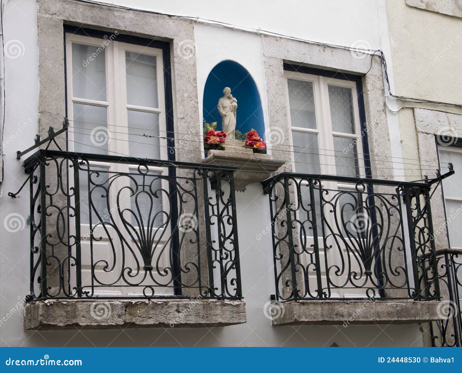 facade in lissabon, portugal.