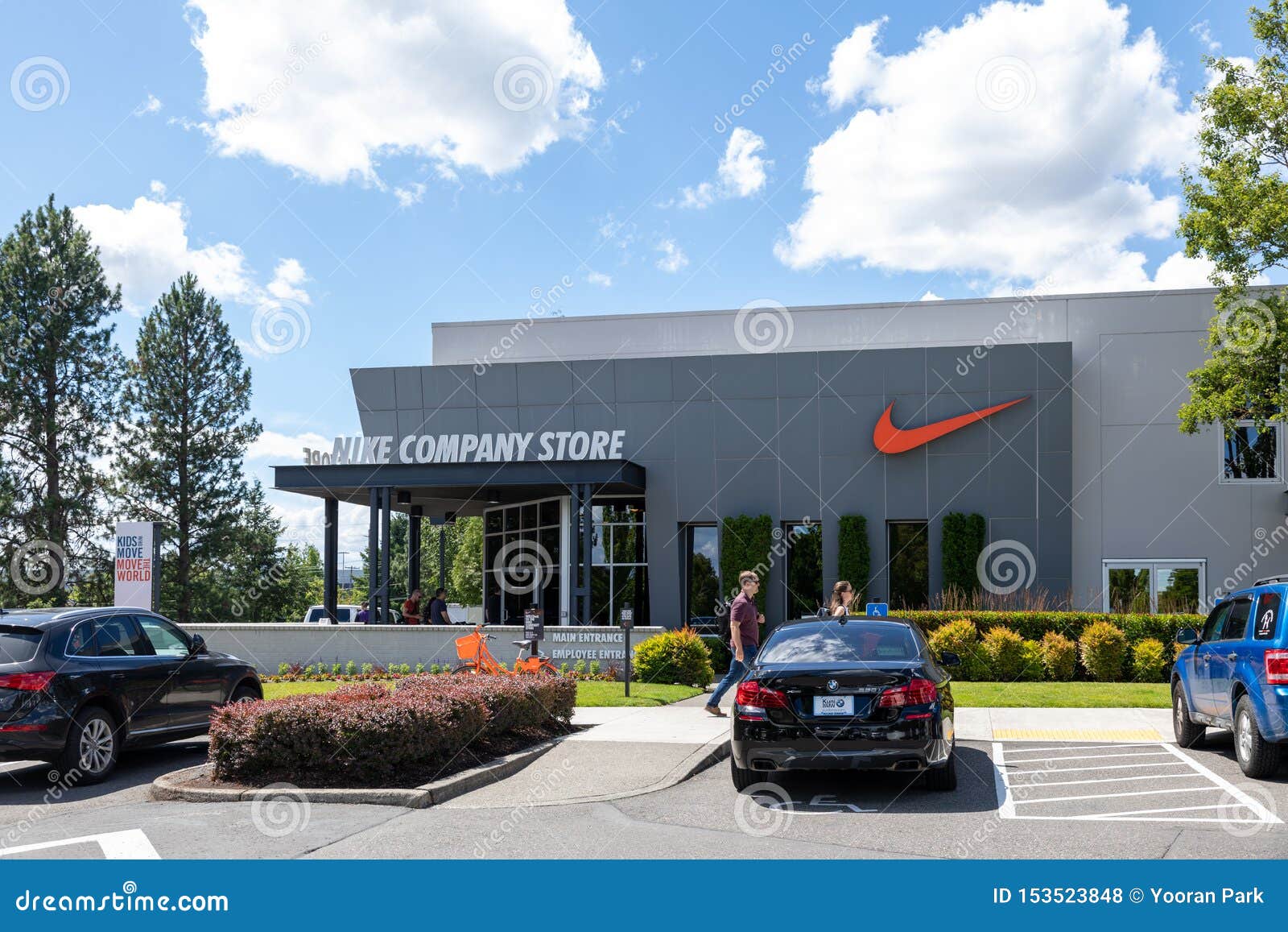 Facade Of Nike Company Store In Beaverton, Oregon Editorial Stock Photo - Image of employees ...