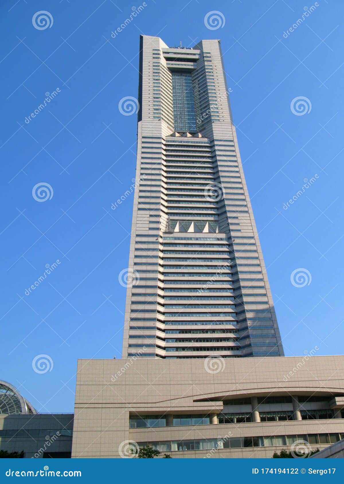 japão  Além da Torre Z