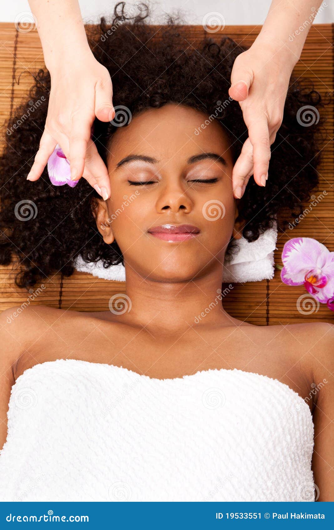 Facial Temple Massage In Beauty Spa Stock Image Image 19533551