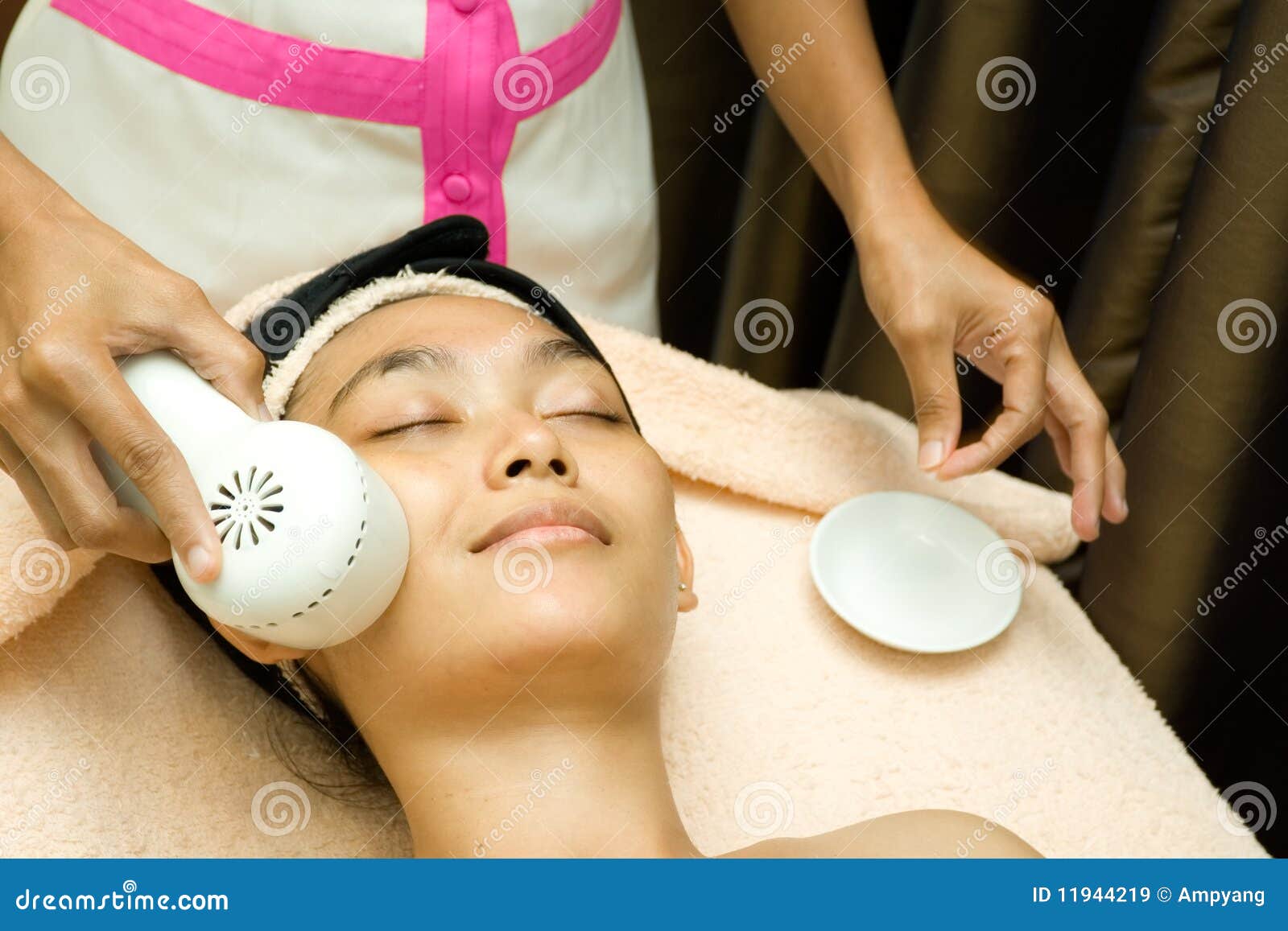 Facial Treatment with Collagen Serum Stock Image Image of massage
