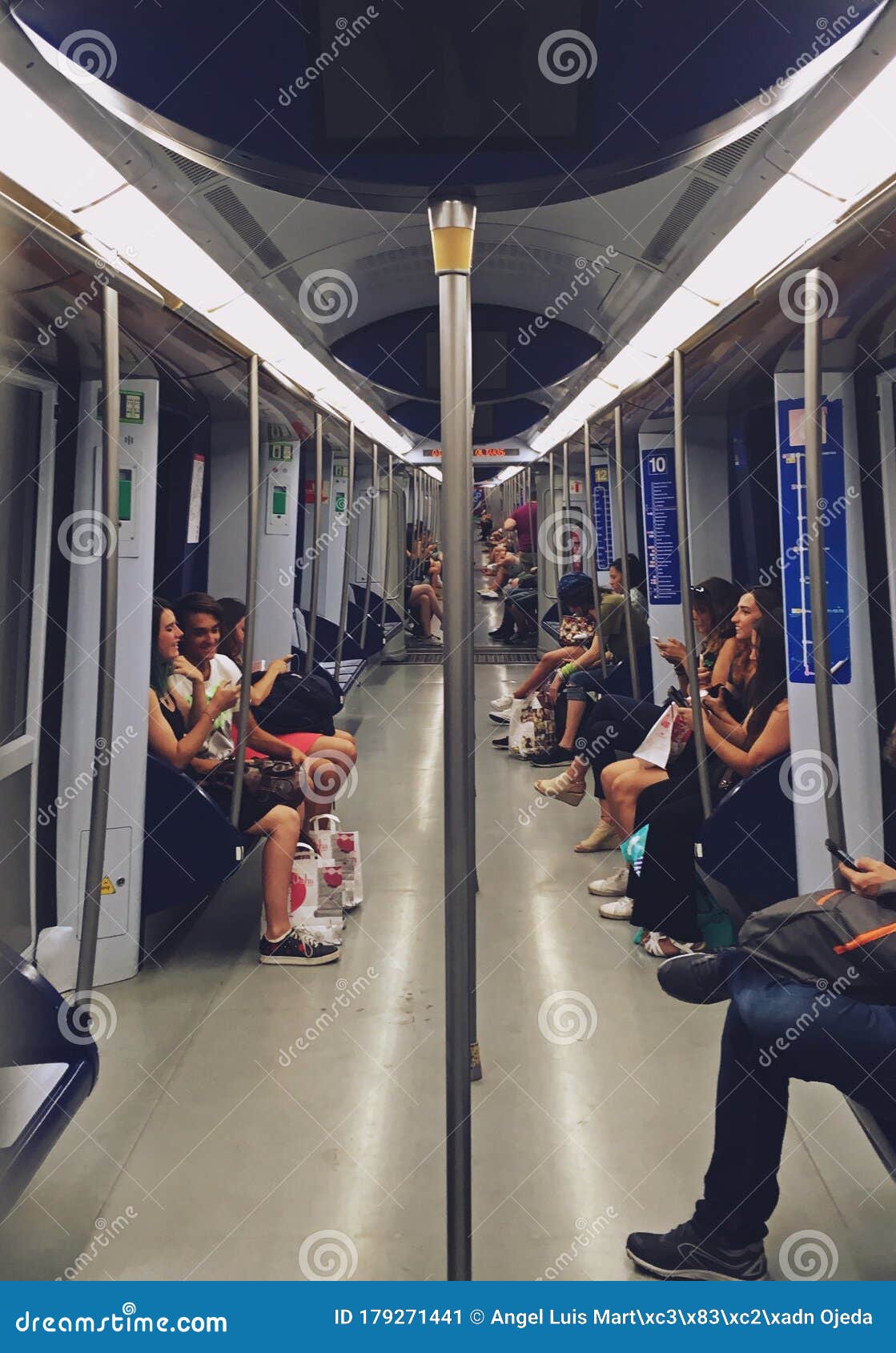 Facilities and Passengers of the Madrid Editorial Photo - Image of railway: 179271441