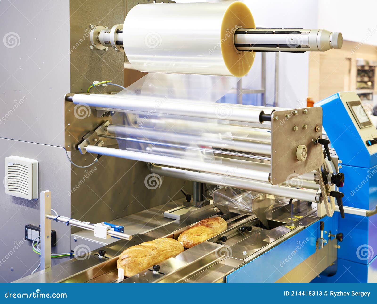 bread packaging machine