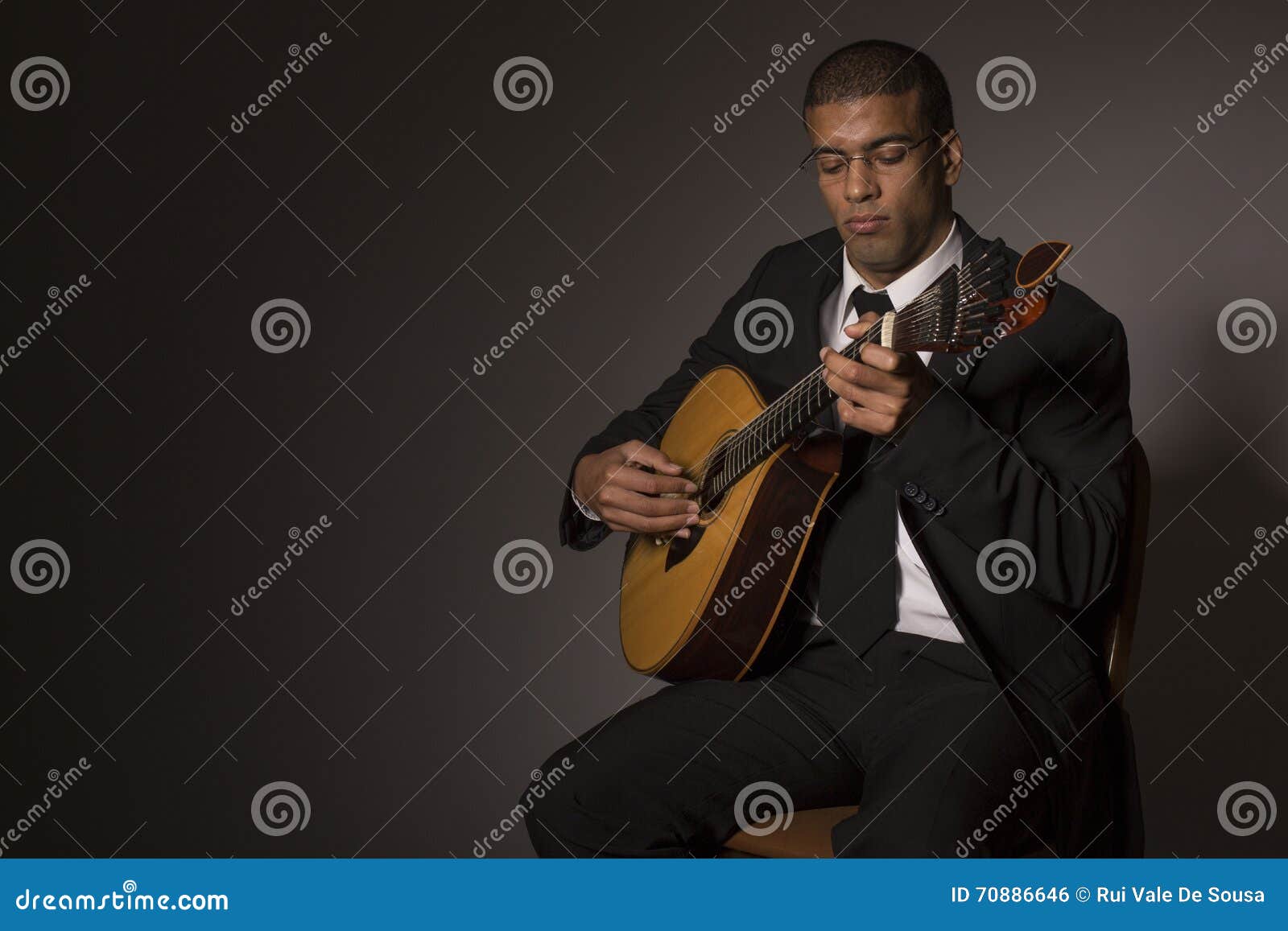 fado musician