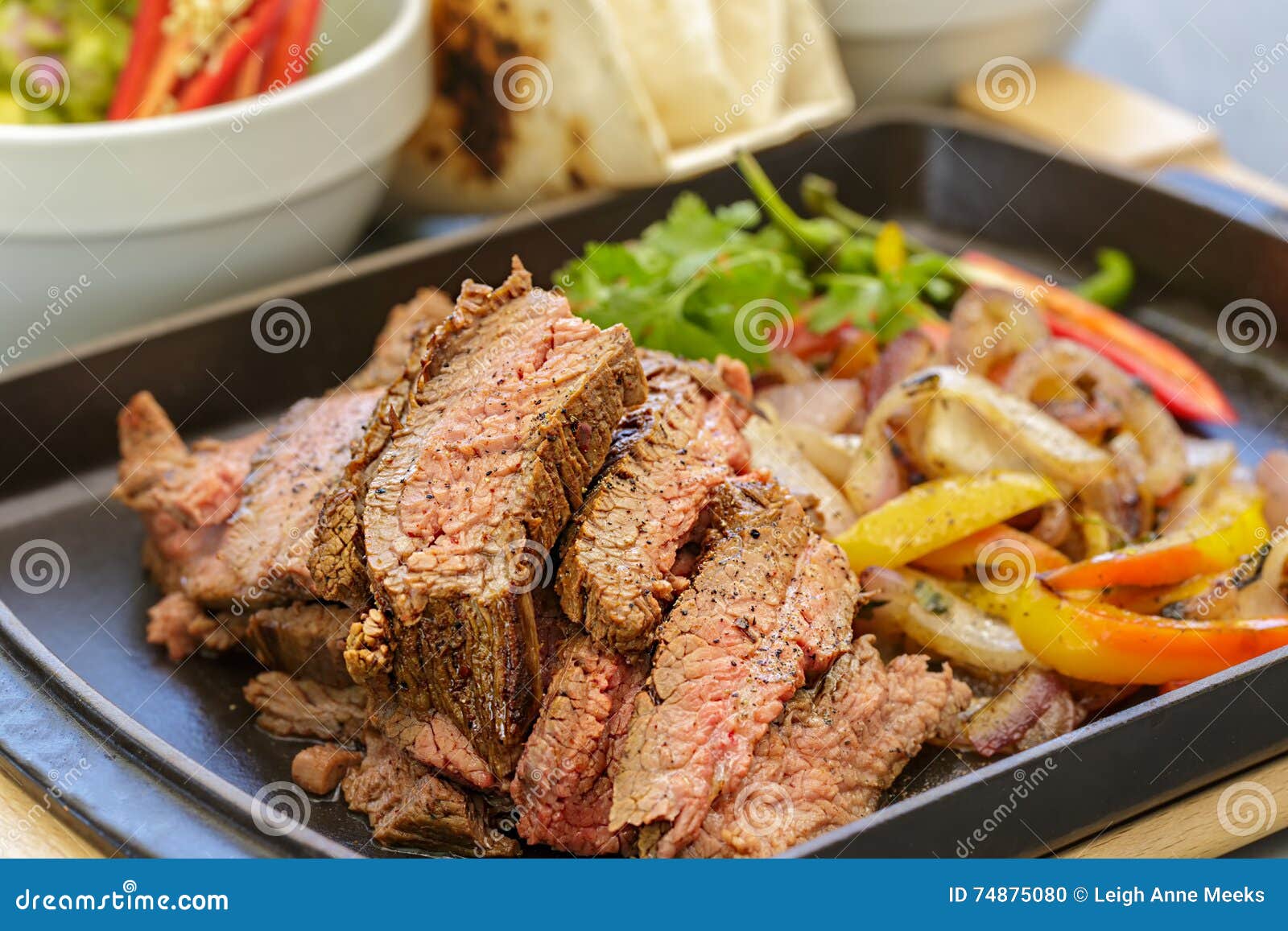 Fajitas De La Carne De Vaca Foto de archivo Imagen de aguacate