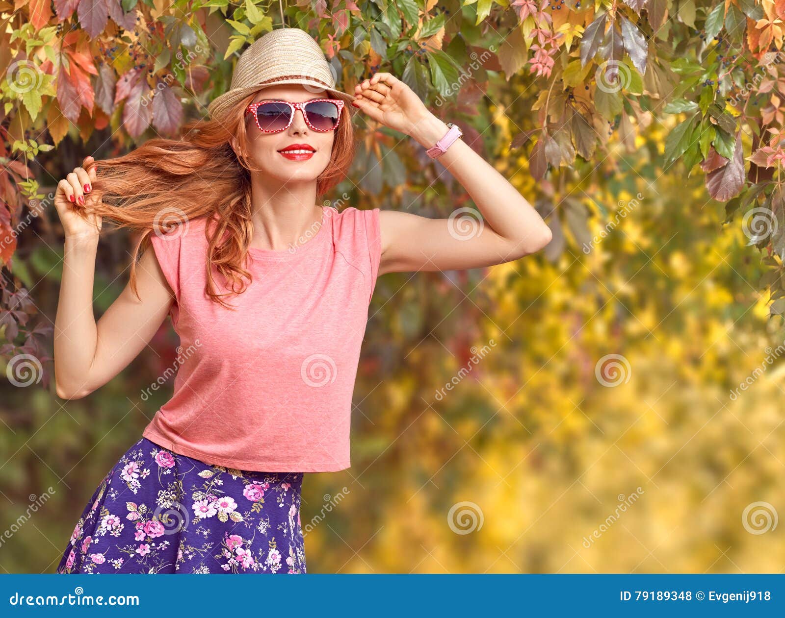 105,729 Outdoor Fall Fashion Stock Photos - Free & Royalty-Free