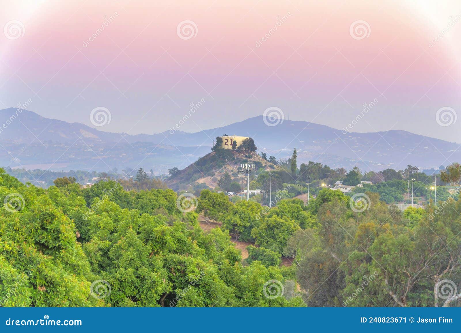 fallbrook-water-tank-on-top-of-a-hill-in-southern-california-stock