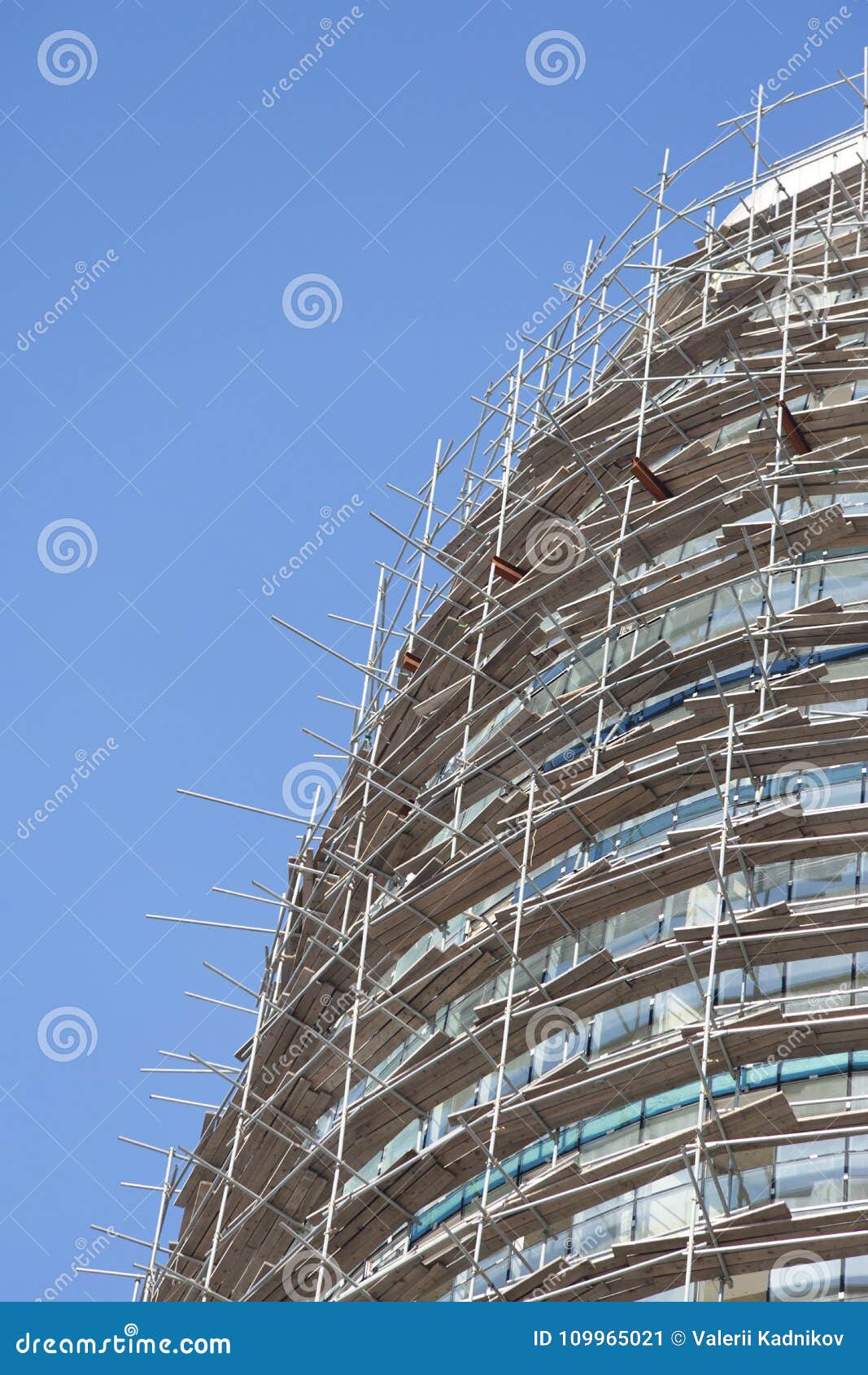 falsework on a facade of the under construction house.