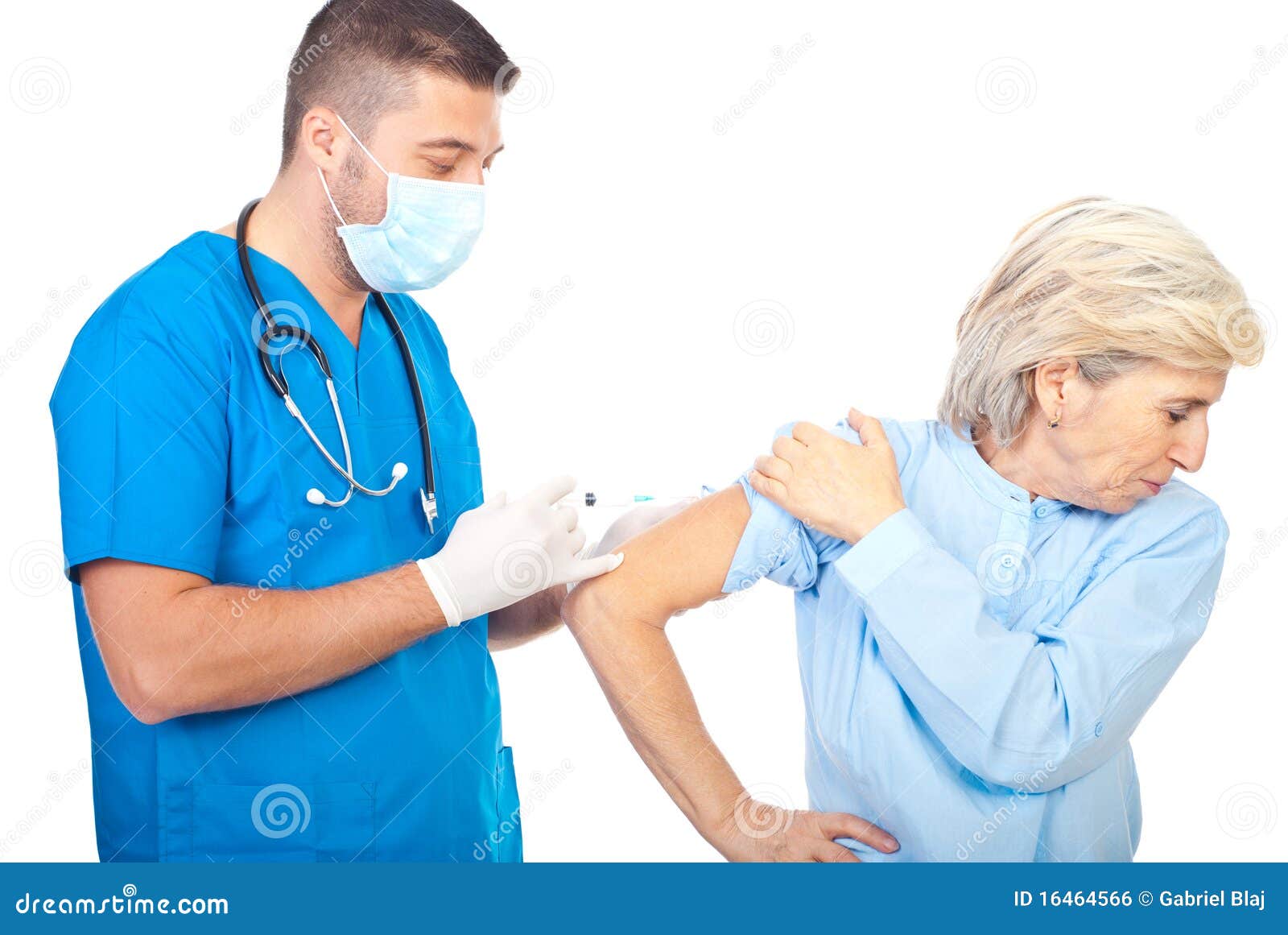 Falsifichi il vaccino dell'uomo per influenza un paziente maggiore. Falsifichi il vaccino dell'uomo per influenza che una donna maggiore paziente ha isolato su priorità bassa bianca, controlli egualmente <a href="http://www.dreamstime.com/medical-rcollection8351-resi828293">medico</a>